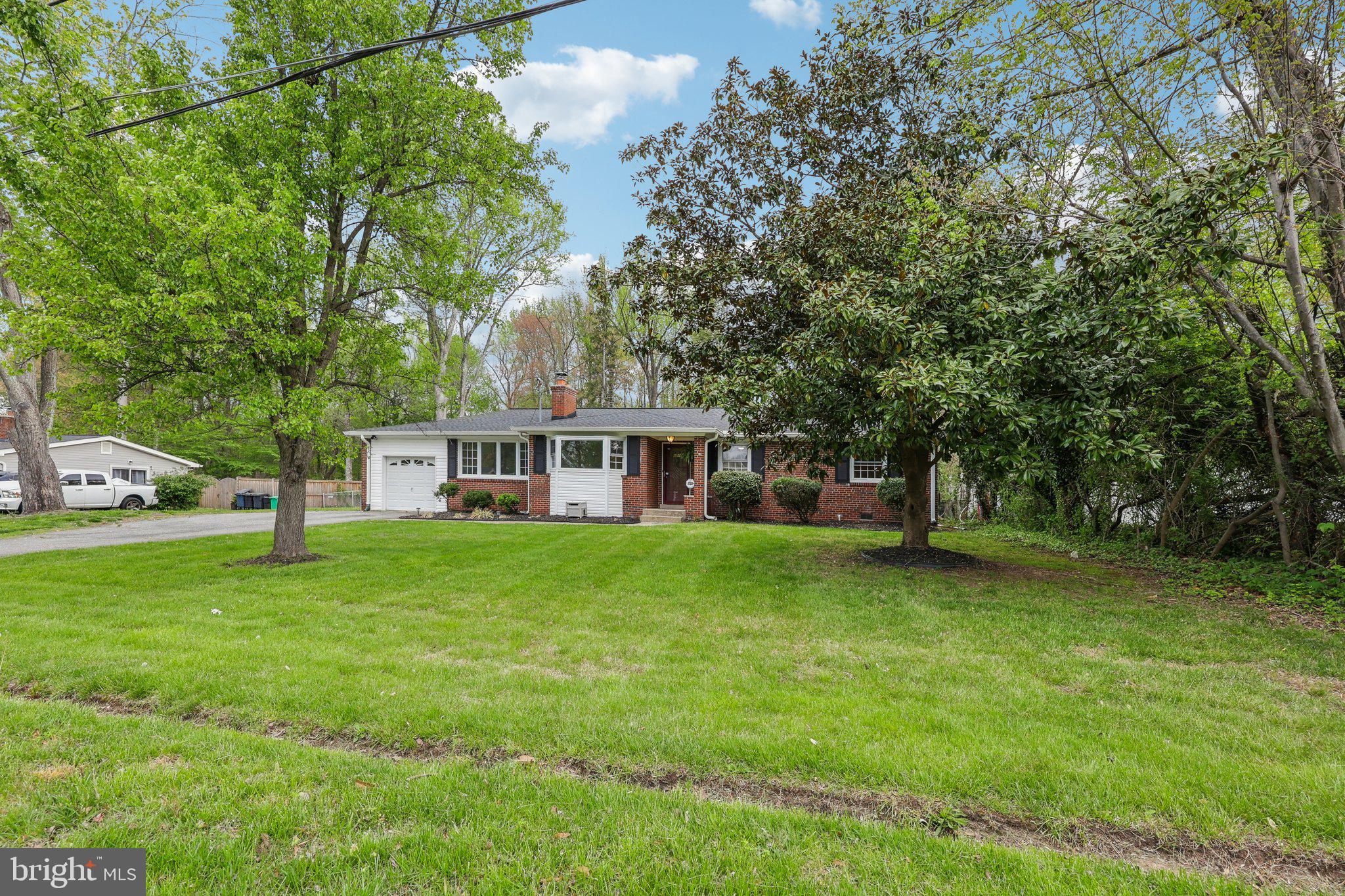 SHERWOOD FOREST - Residential