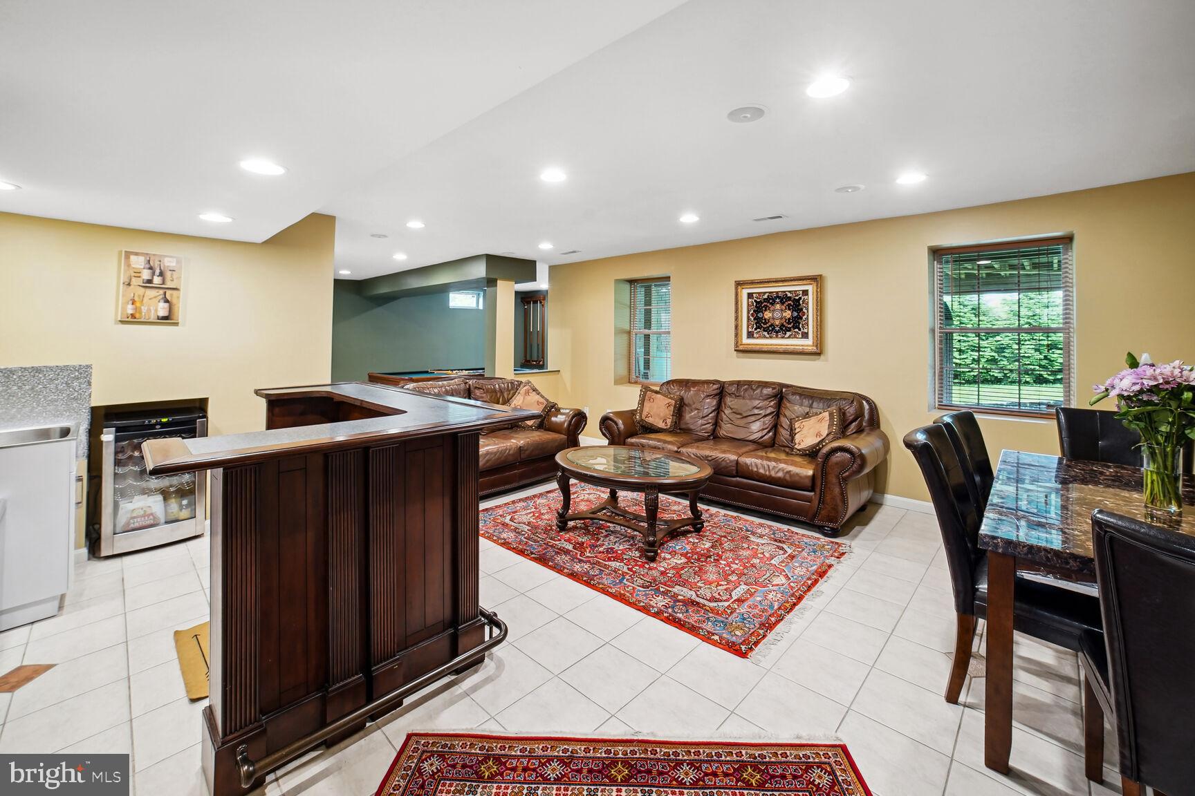 POINTERS OVERLOOK - Residential