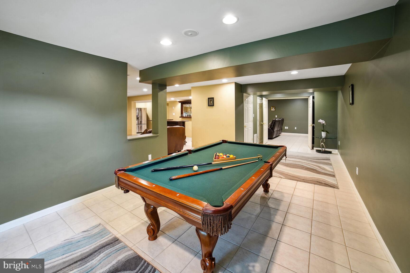 POINTERS OVERLOOK - Residential