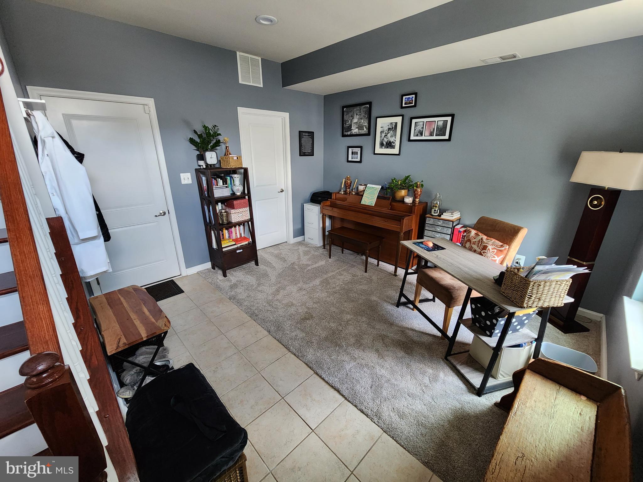 O'DONNELL SQUARE - Residential Lease