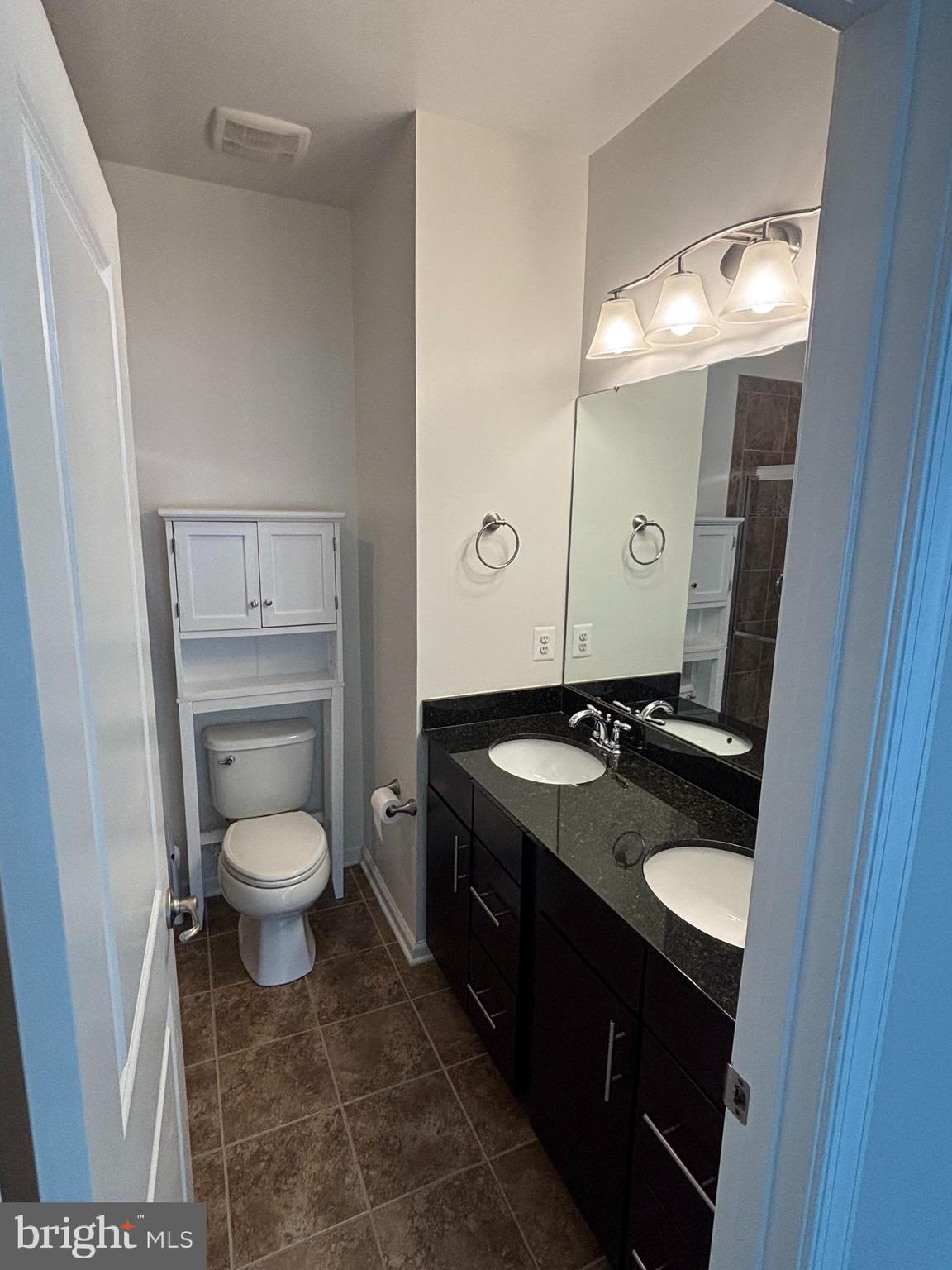 O'DONNELL SQUARE - Residential Lease