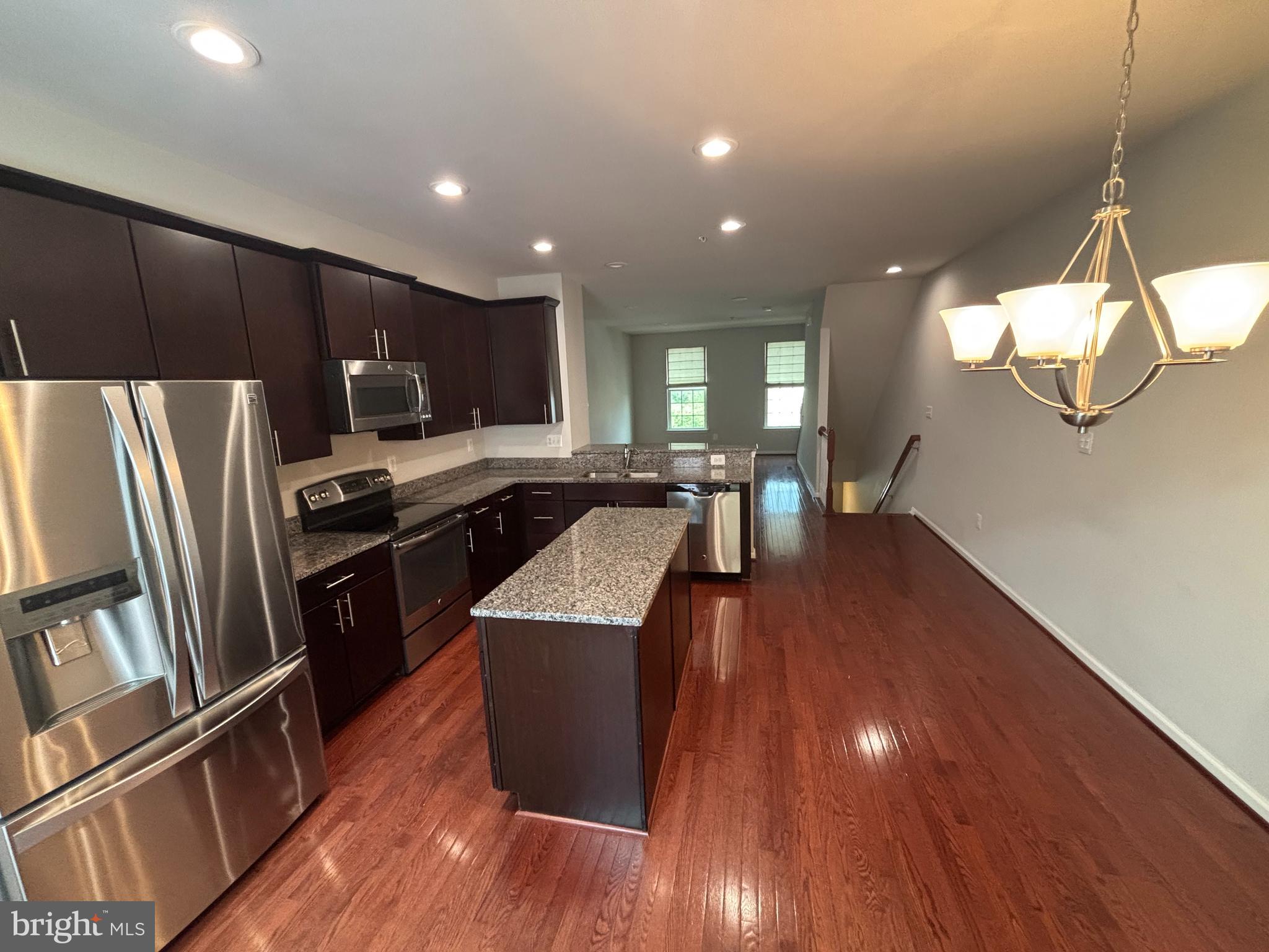 O'DONNELL SQUARE - Residential Lease