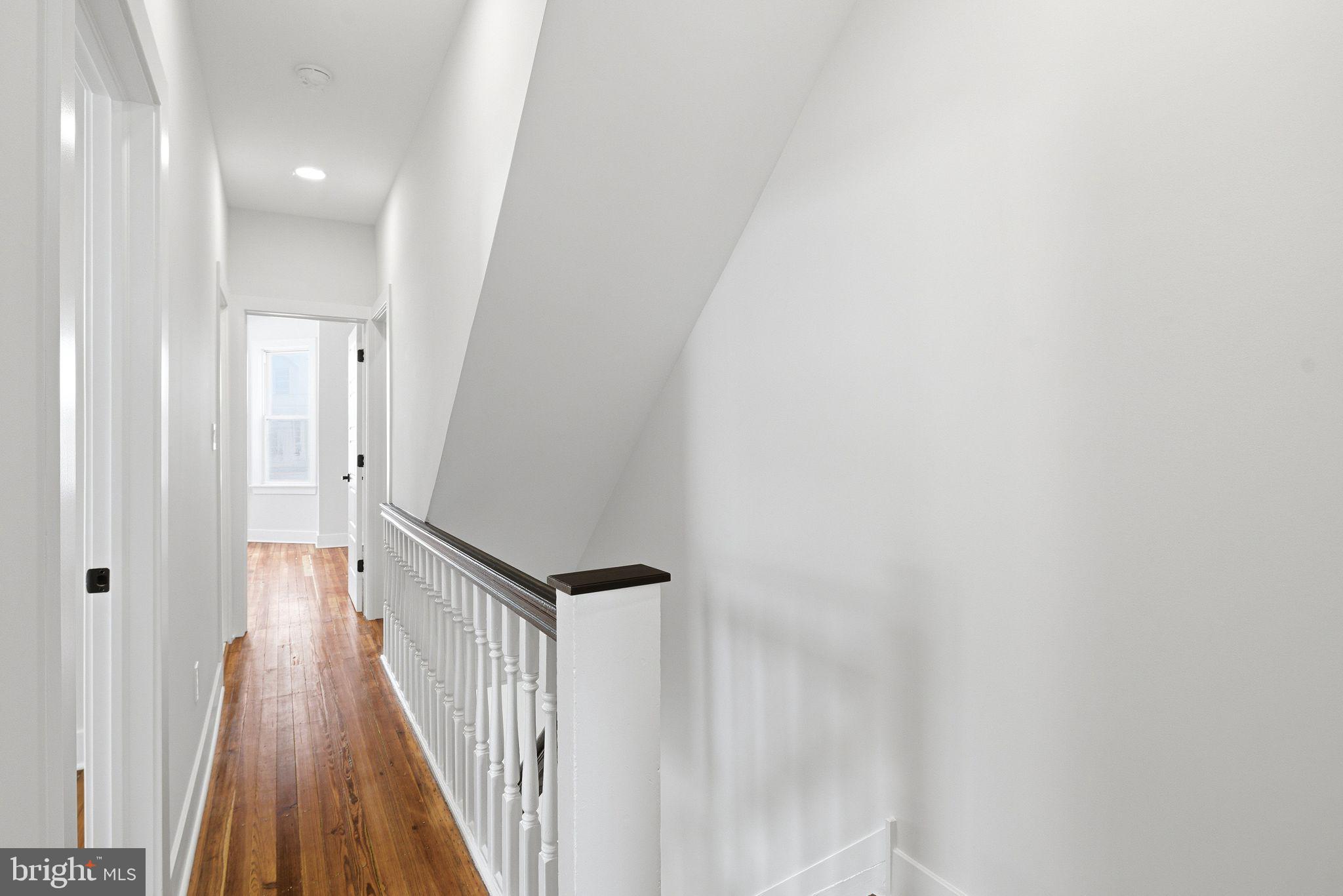 ROXBOROUGH - Residential