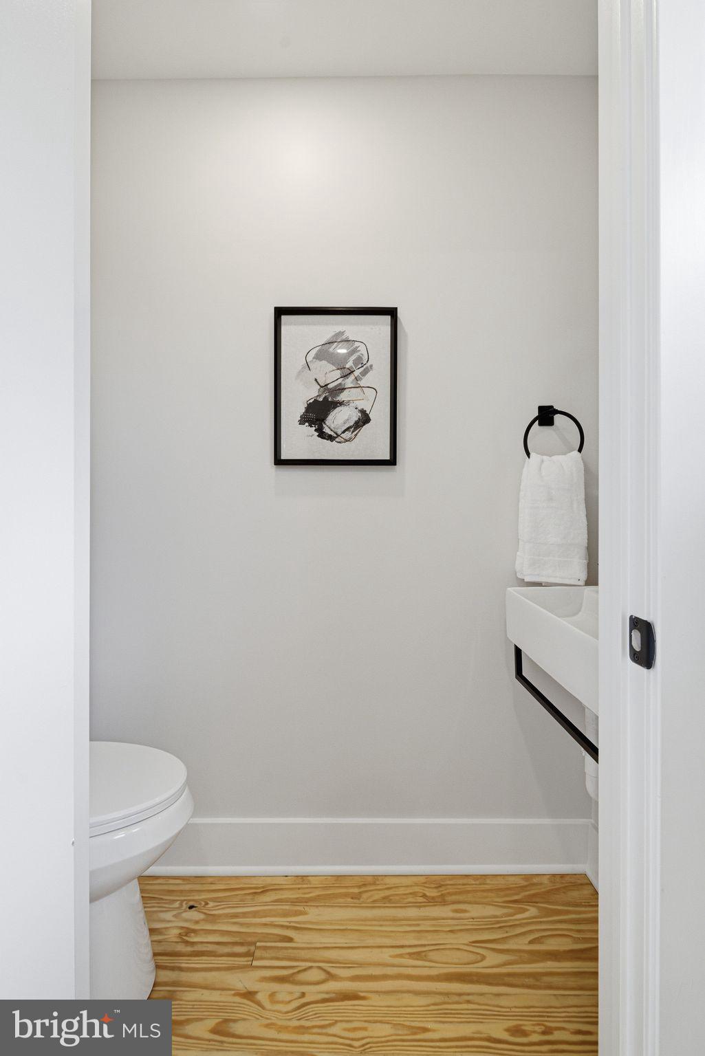 ROXBOROUGH - Residential