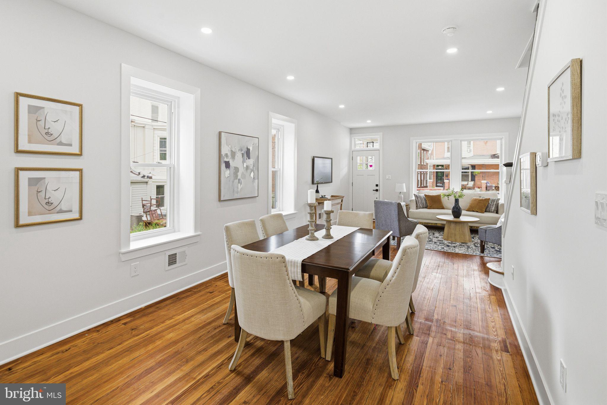 ROXBOROUGH - Residential