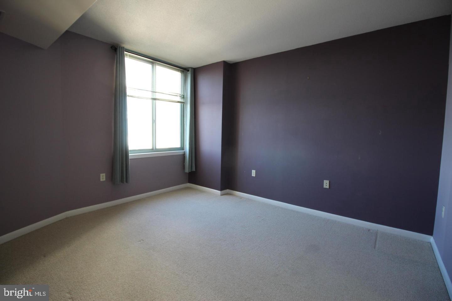 CONTINENTAL - Residential Lease