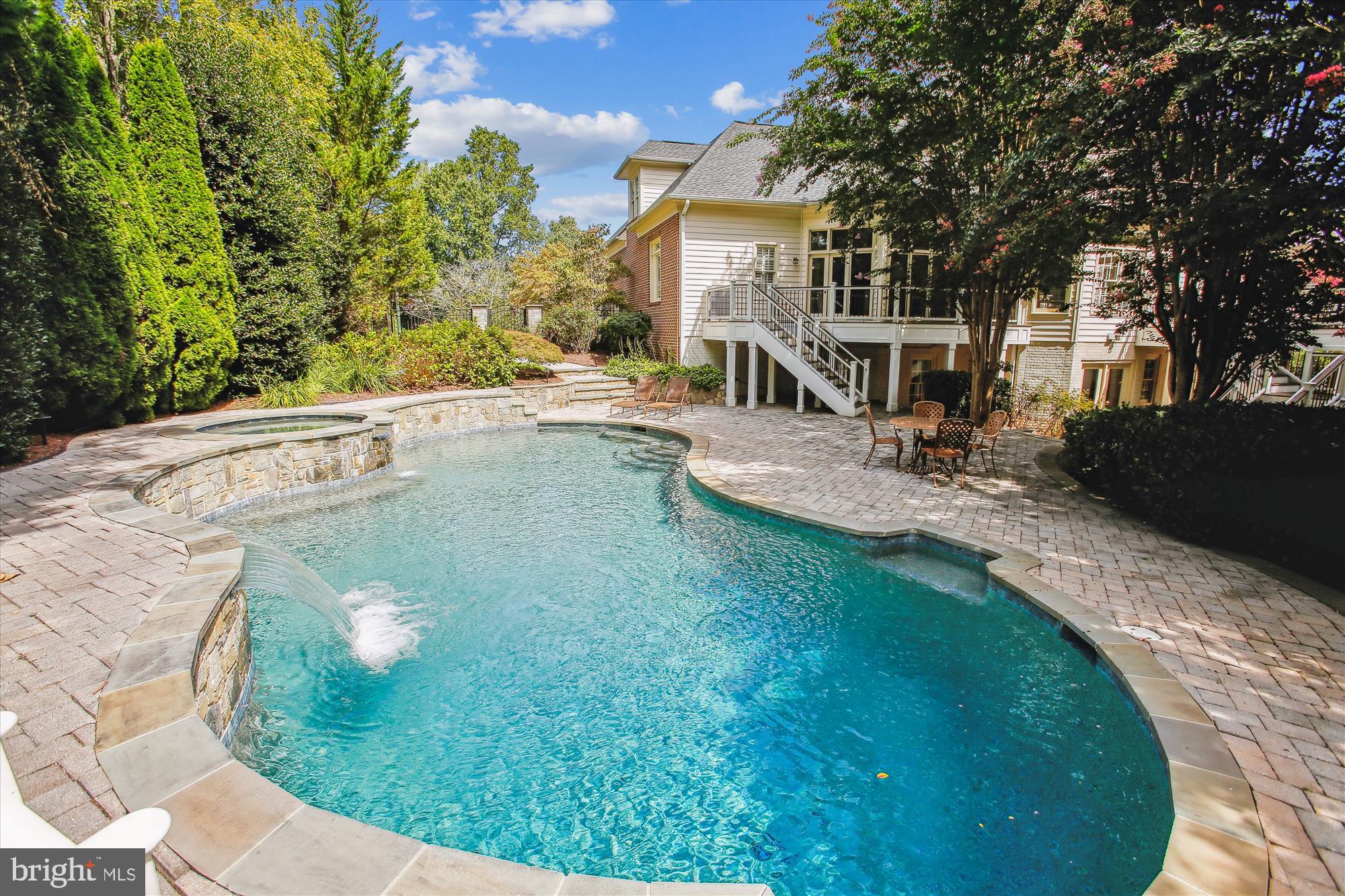 WILLOW CREEK ESTATES - Residential