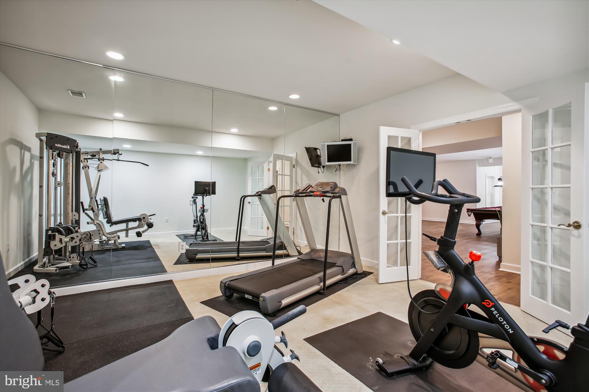 WILLOW CREEK ESTATES - Residential