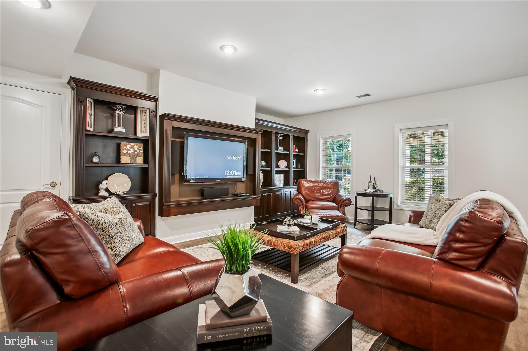 WILLOW CREEK ESTATES - Residential