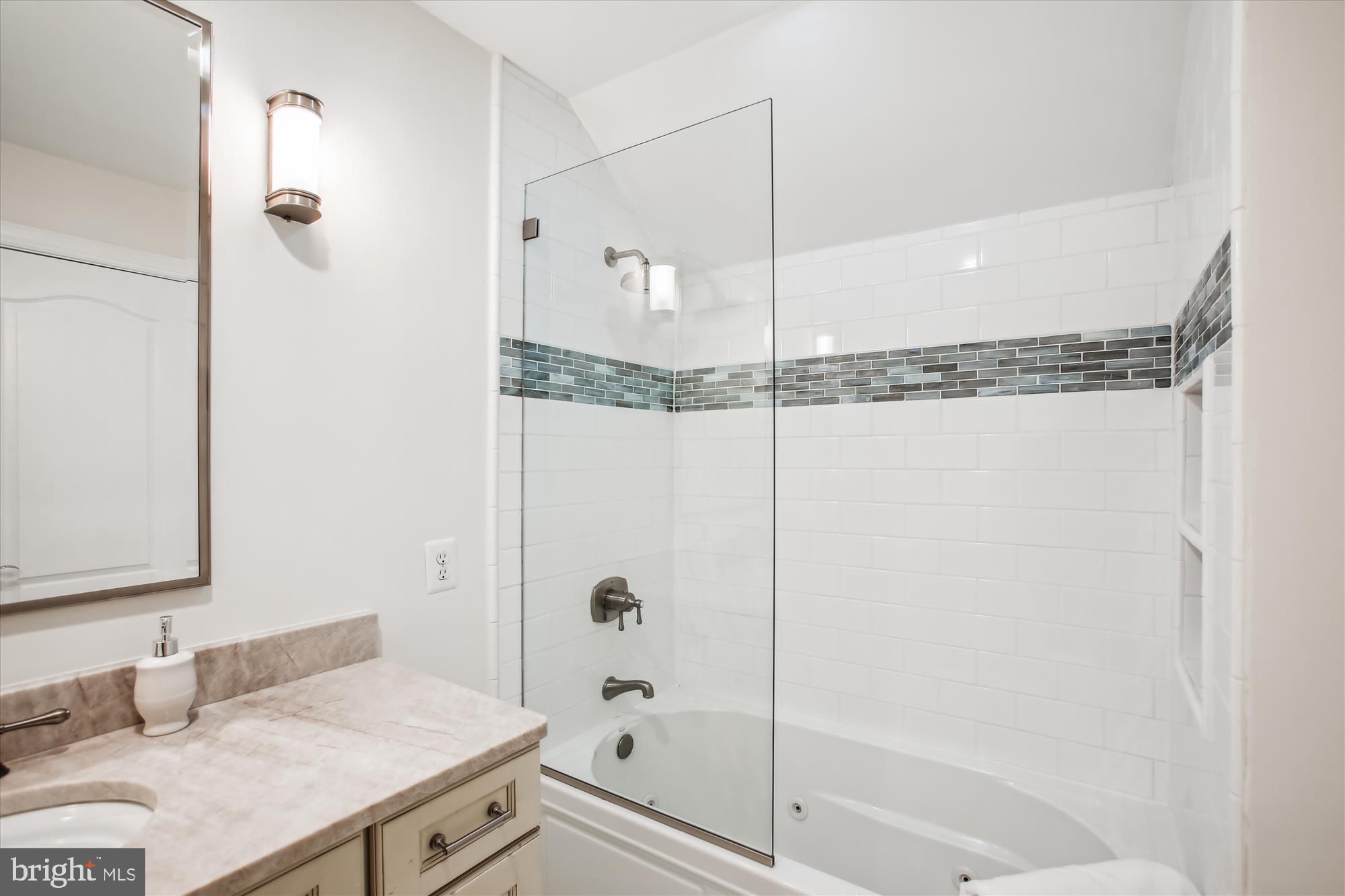 WILLOW CREEK ESTATES - Residential