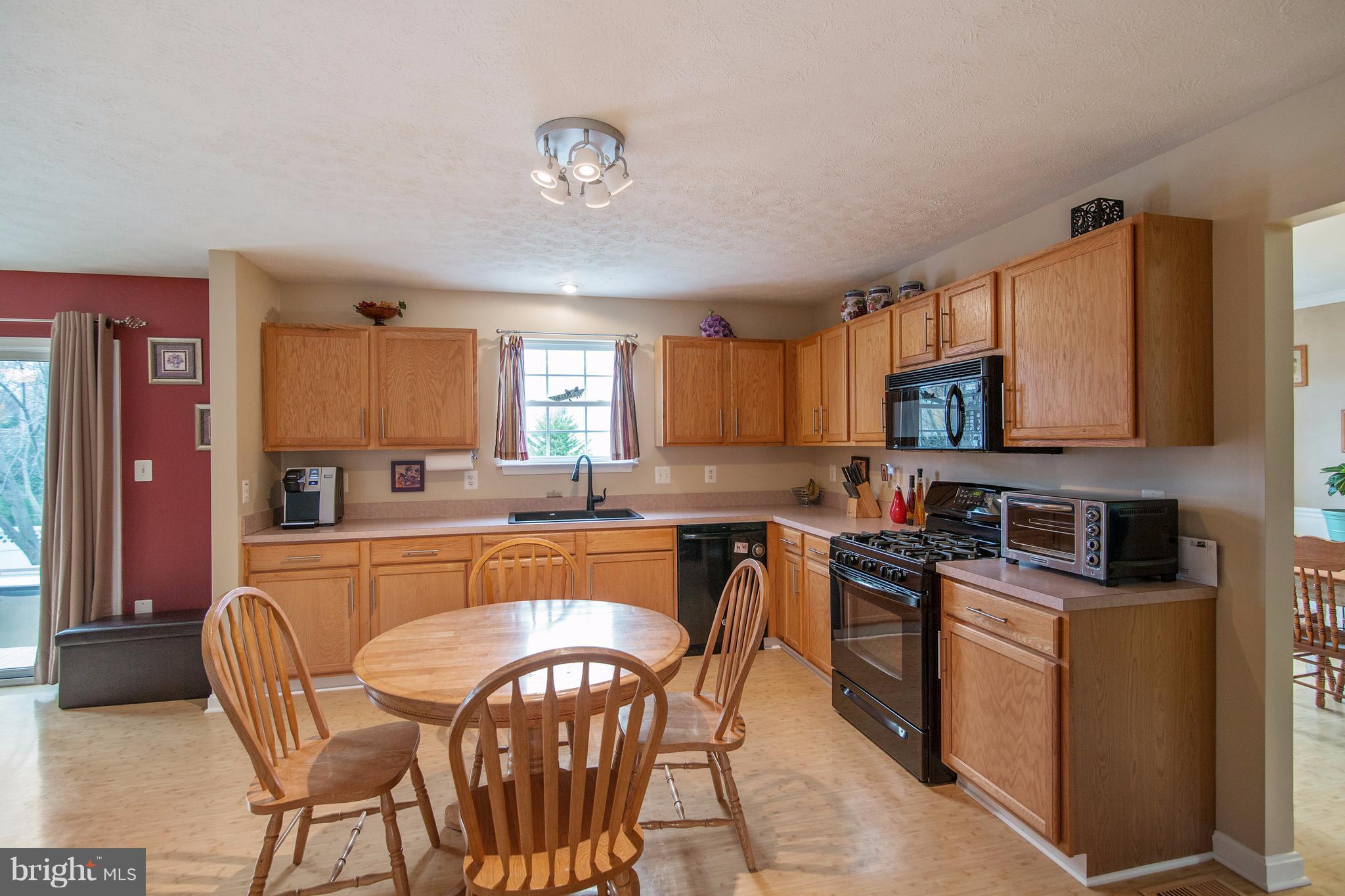 BEACHWOOD ESTATES - Residential