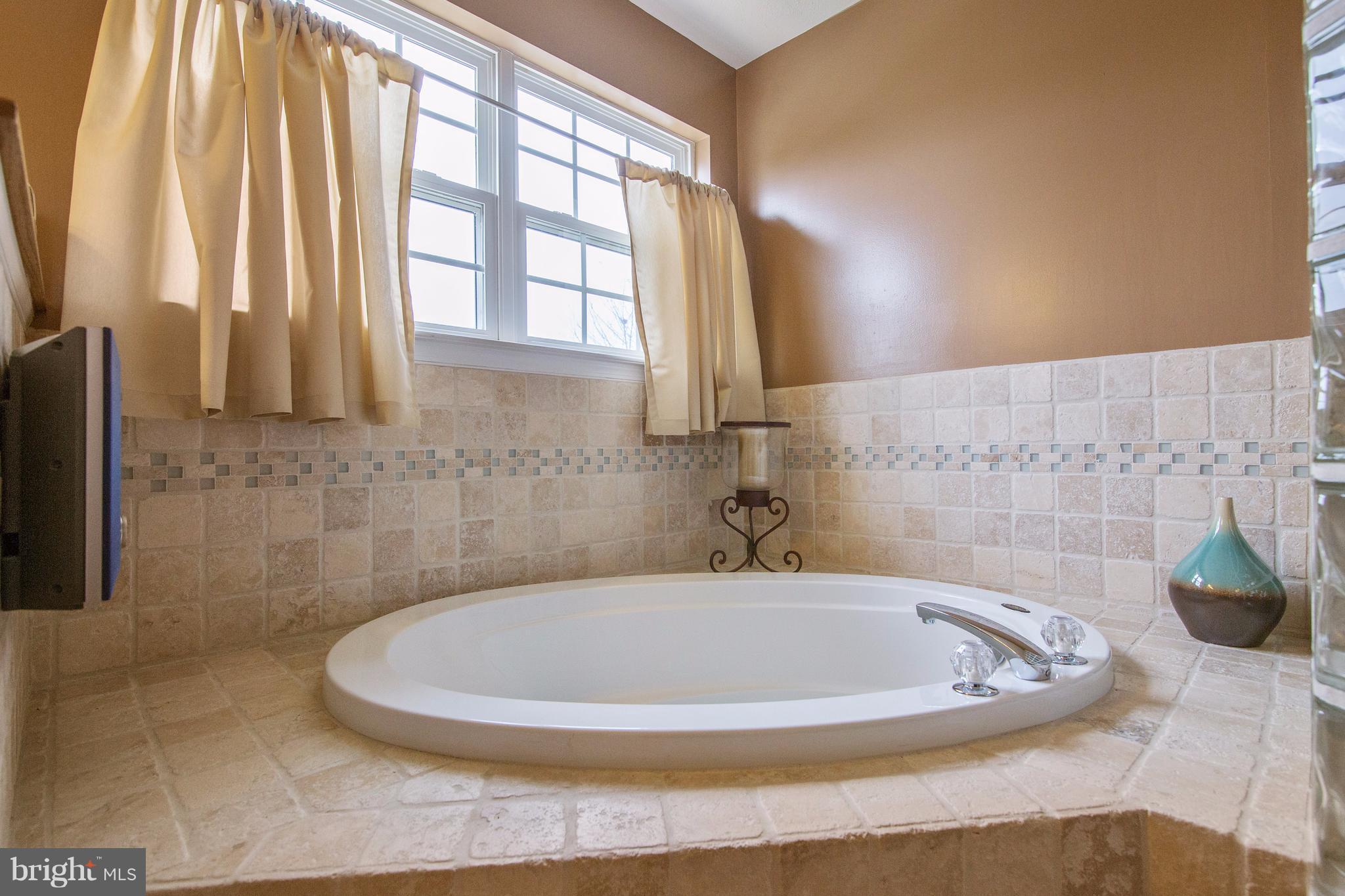 BEACHWOOD ESTATES - Residential