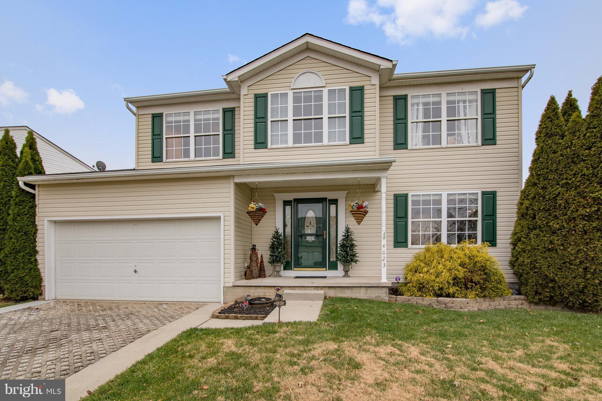 BEACHWOOD ESTATES - Residential