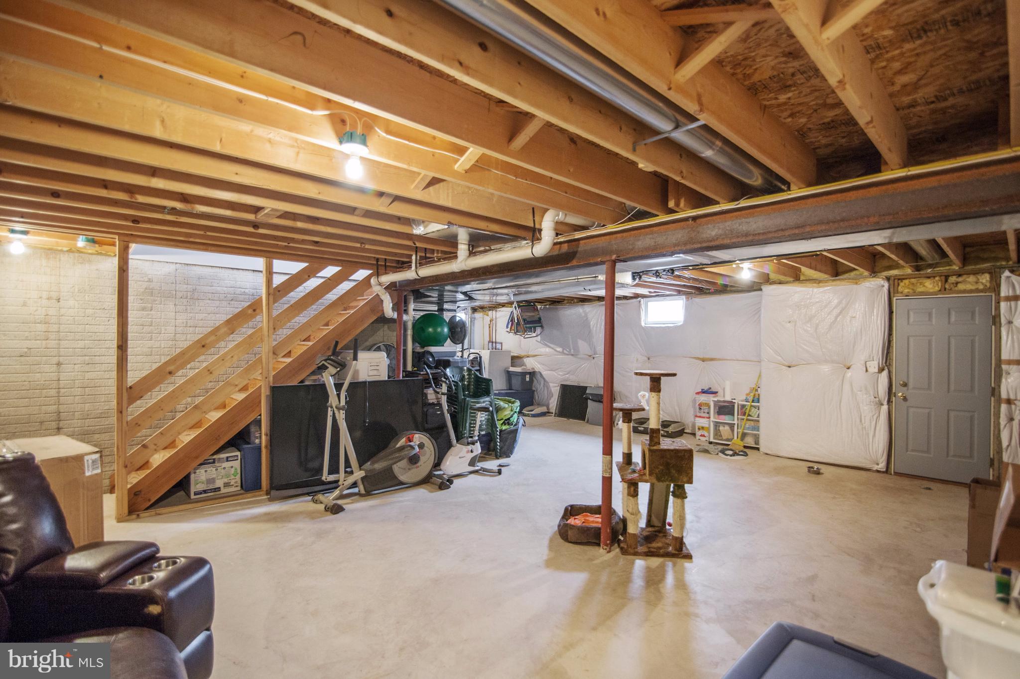 BEACHWOOD ESTATES - Residential