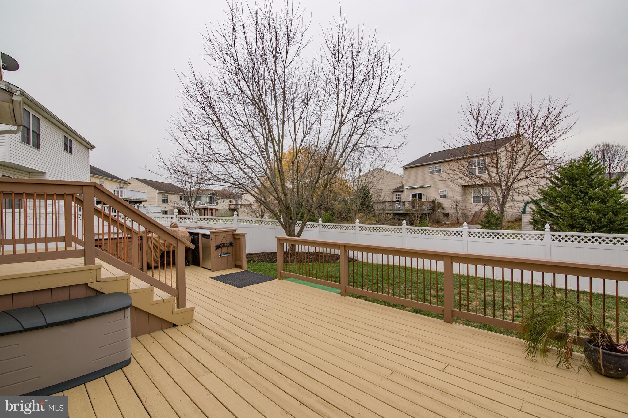 BEACHWOOD ESTATES - Residential