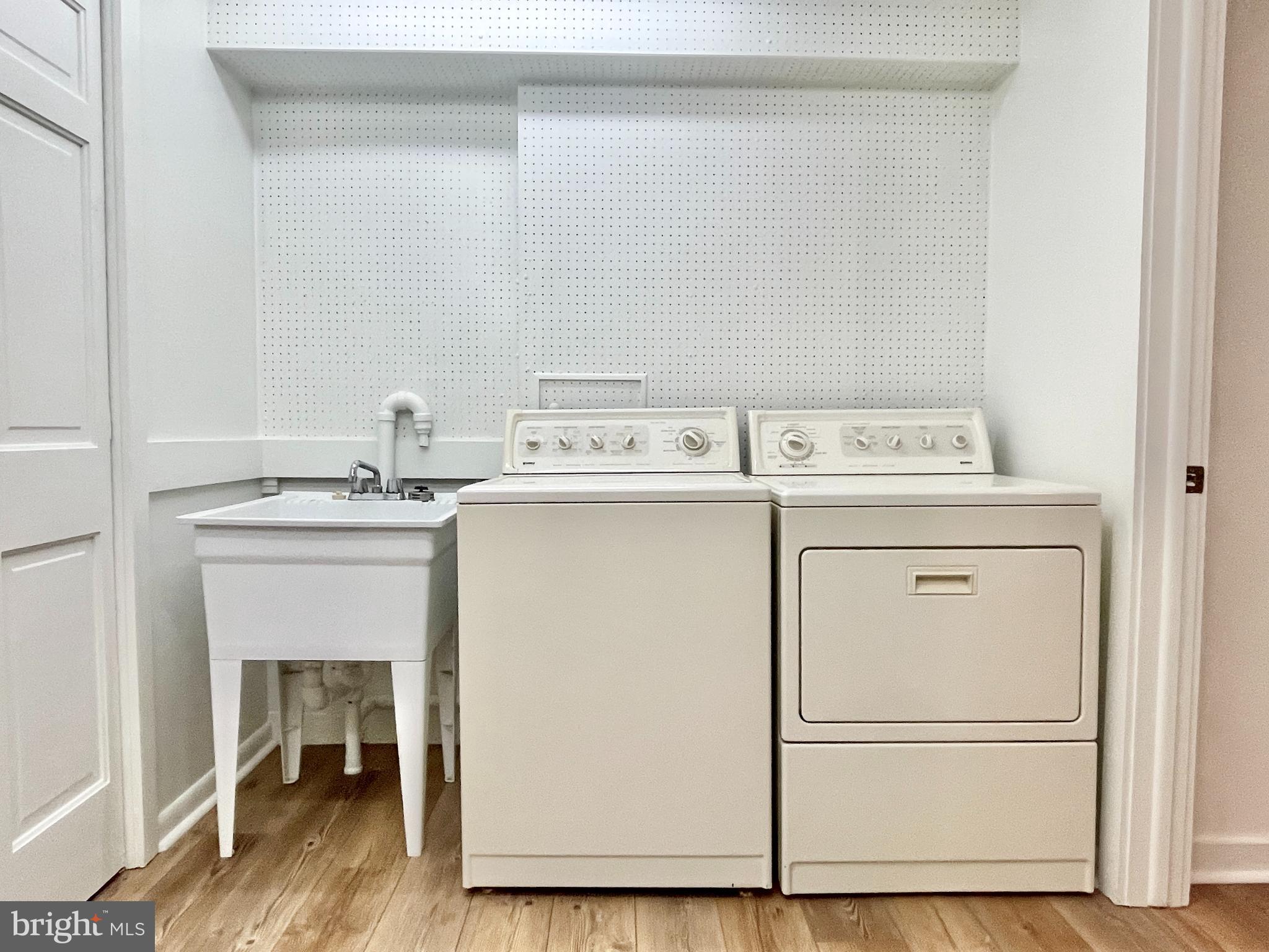 COLONY HEIGHTS - Residential