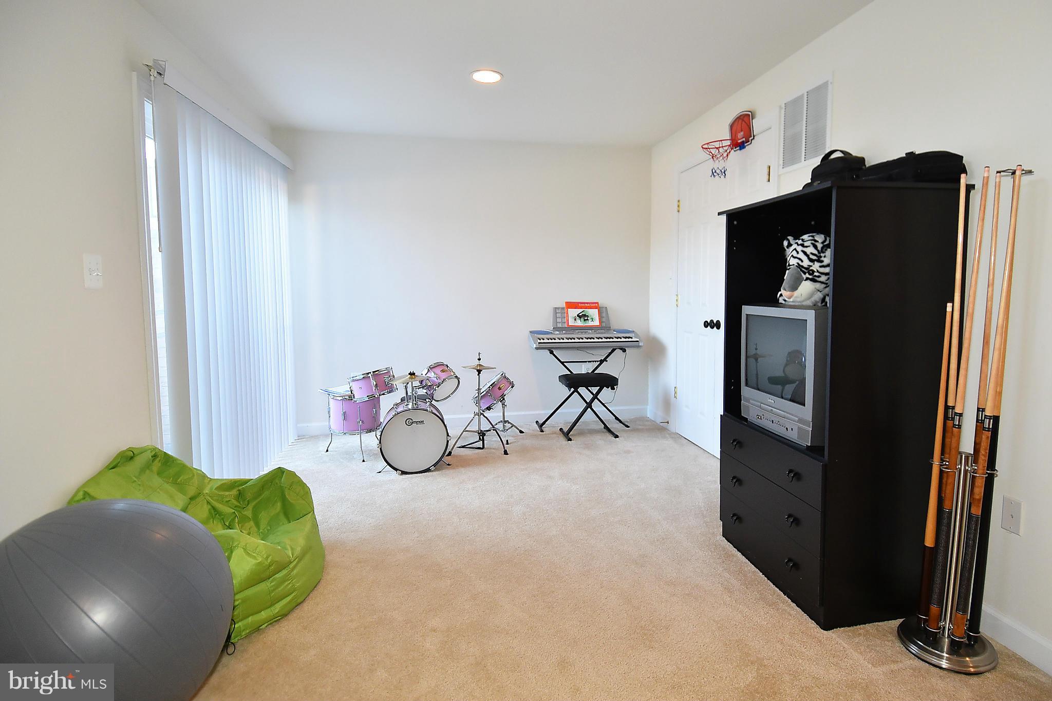 GARRISON WOODS - Residential