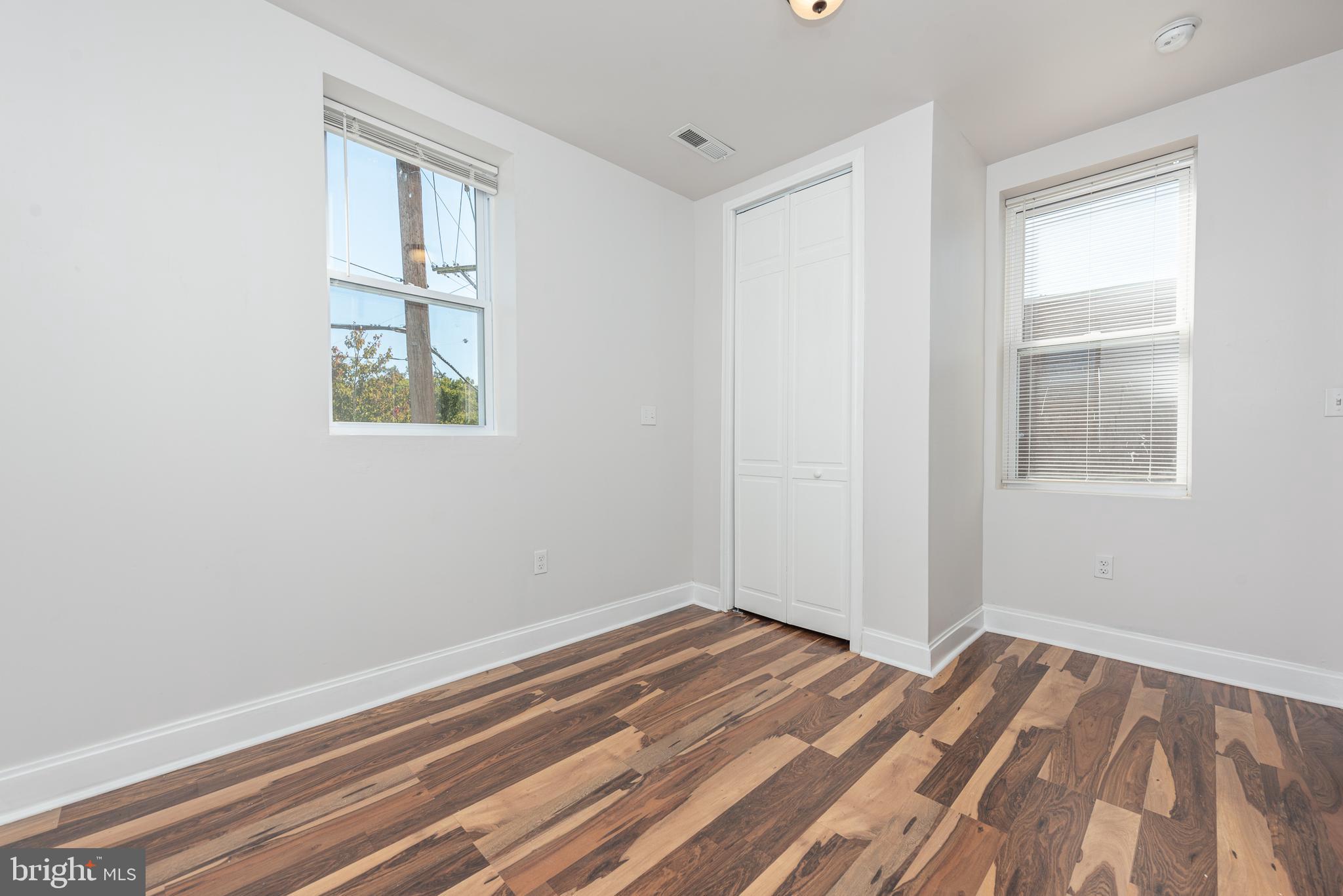 PARKVILLE - Residential