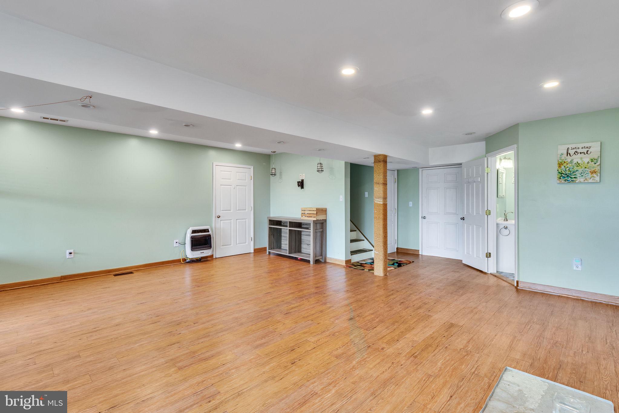 MALLARD BAY - Residential