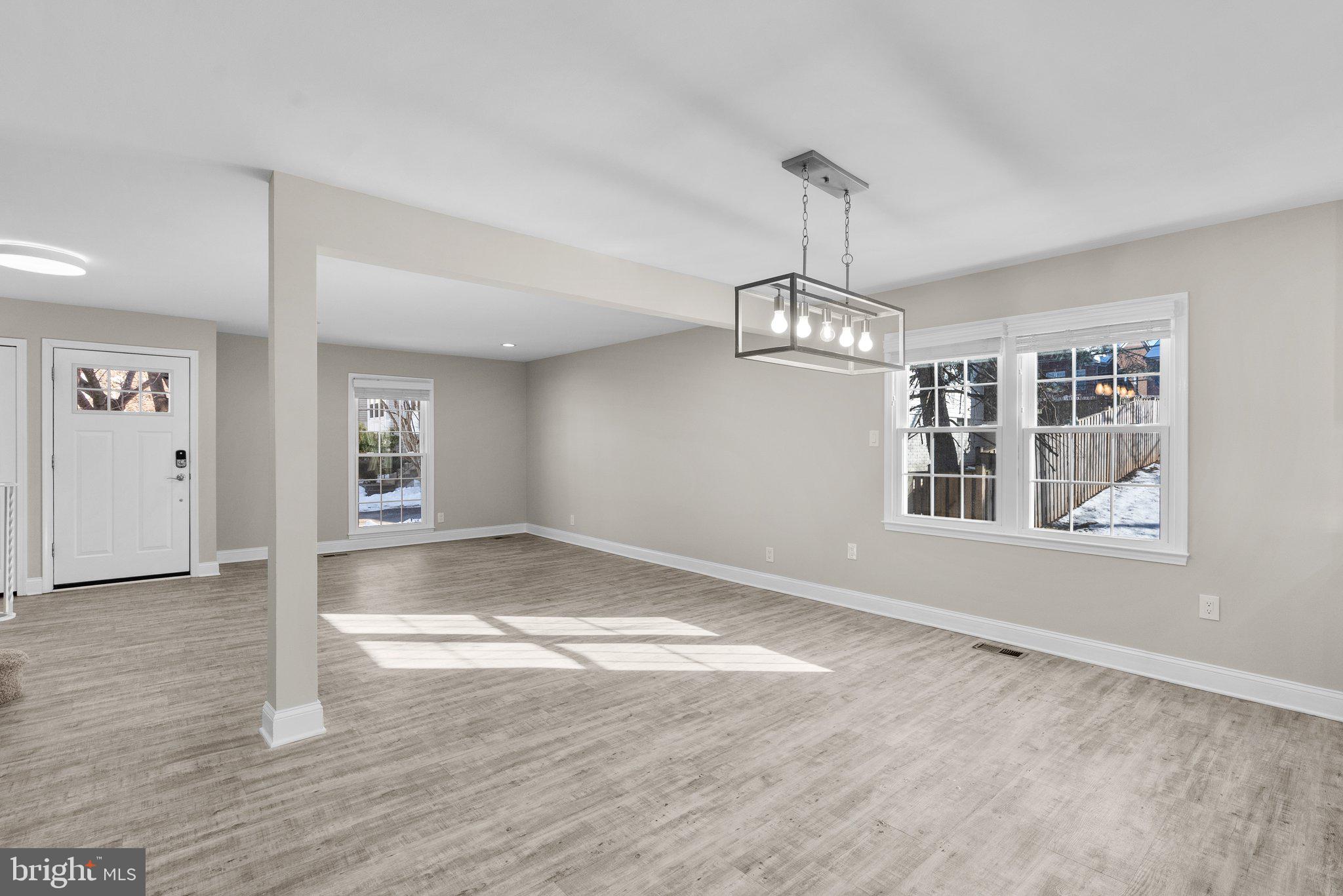 WASHINGTONIAN VILLAGE - Residential