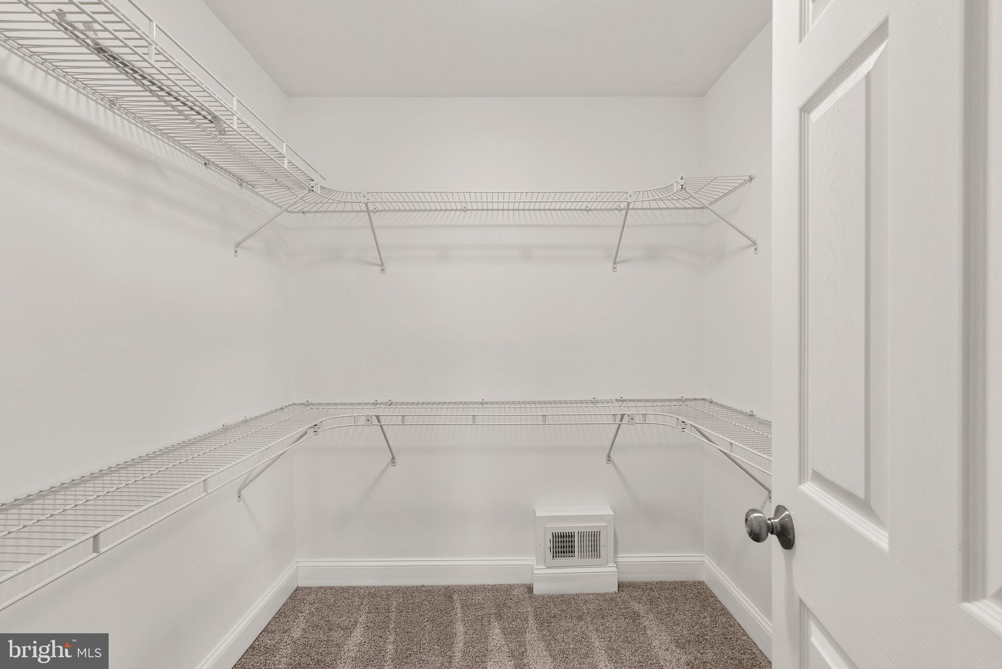 WASHINGTONIAN VILLAGE - Residential