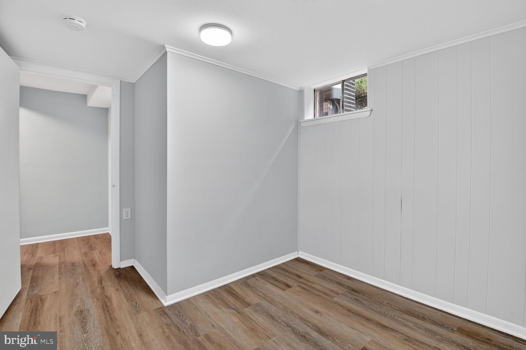 MCLEAN VILLAGE - Residential