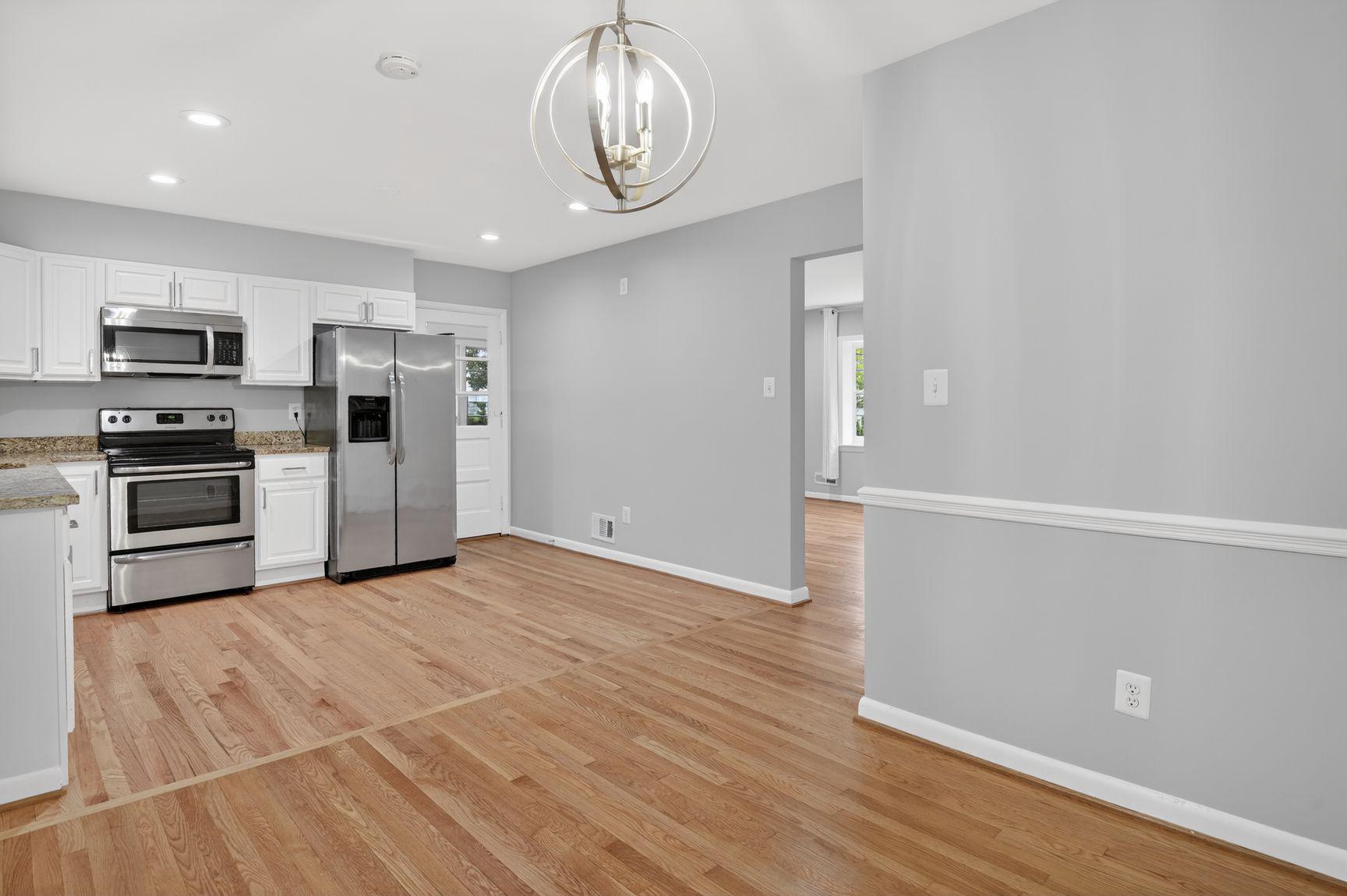 MCLEAN VILLAGE - Residential