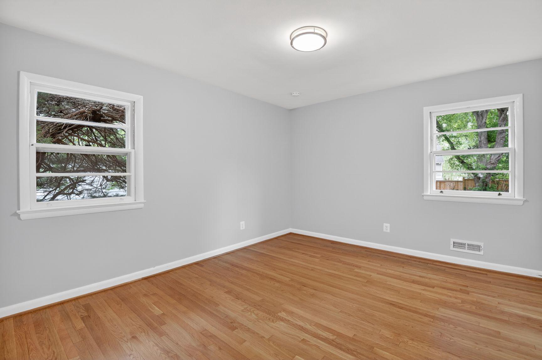 MCLEAN VILLAGE - Residential