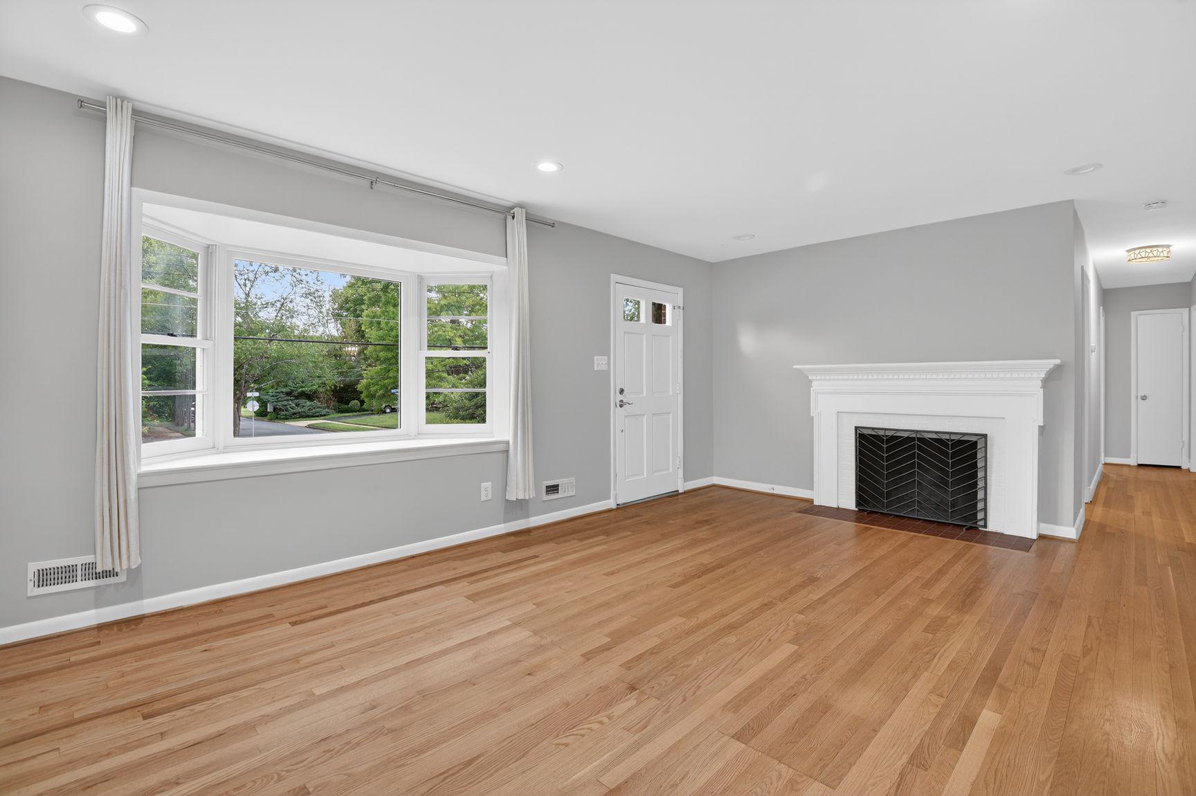 MCLEAN VILLAGE - Residential