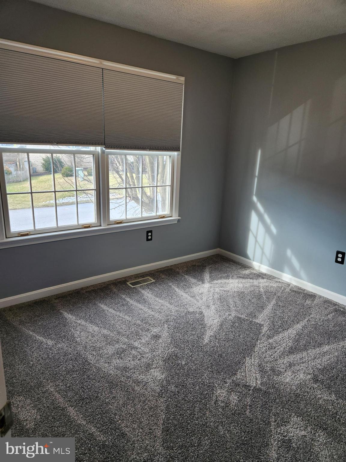 SPRING MILLS - Residential Lease