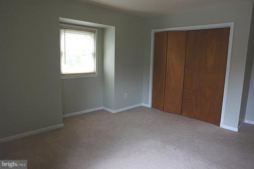 FOREST KNOLLS - Residential Lease