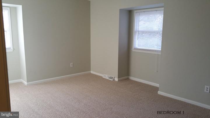 FOREST KNOLLS - Residential Lease