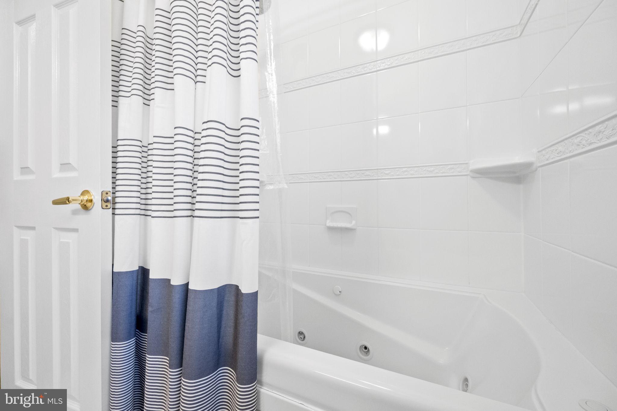 ROLLING FOREST - Residential