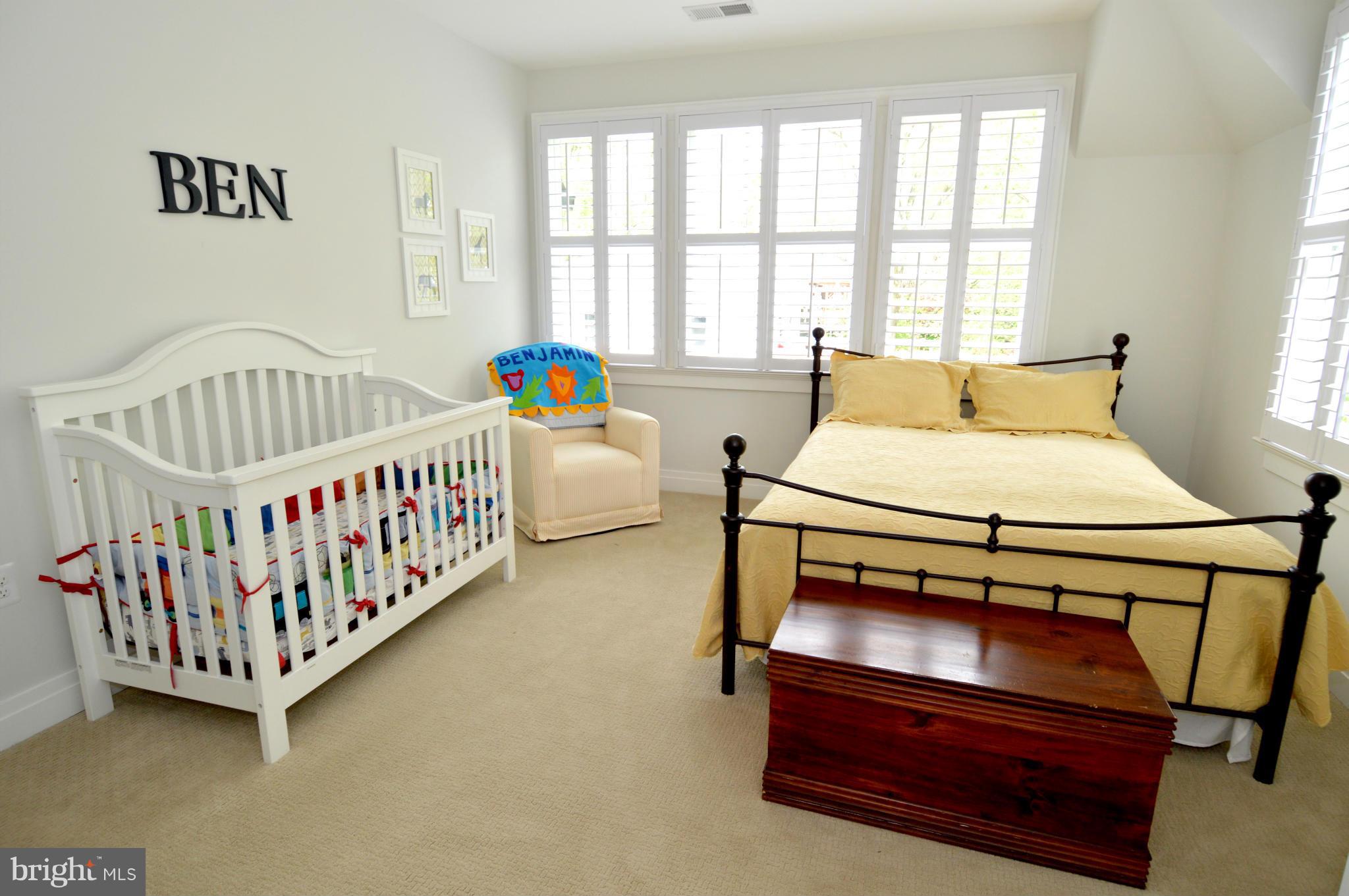 TUCKAHOE VILLAGE - Residential