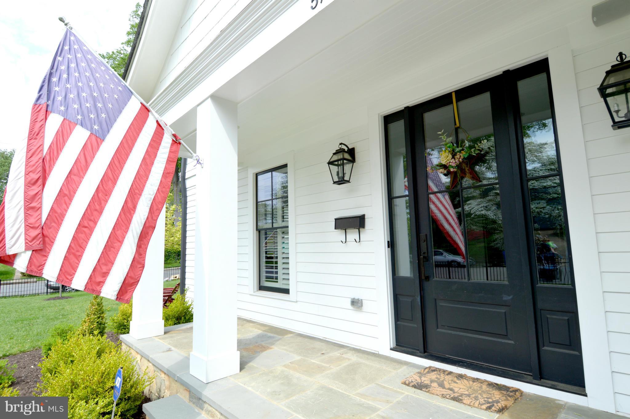 TUCKAHOE VILLAGE - Residential