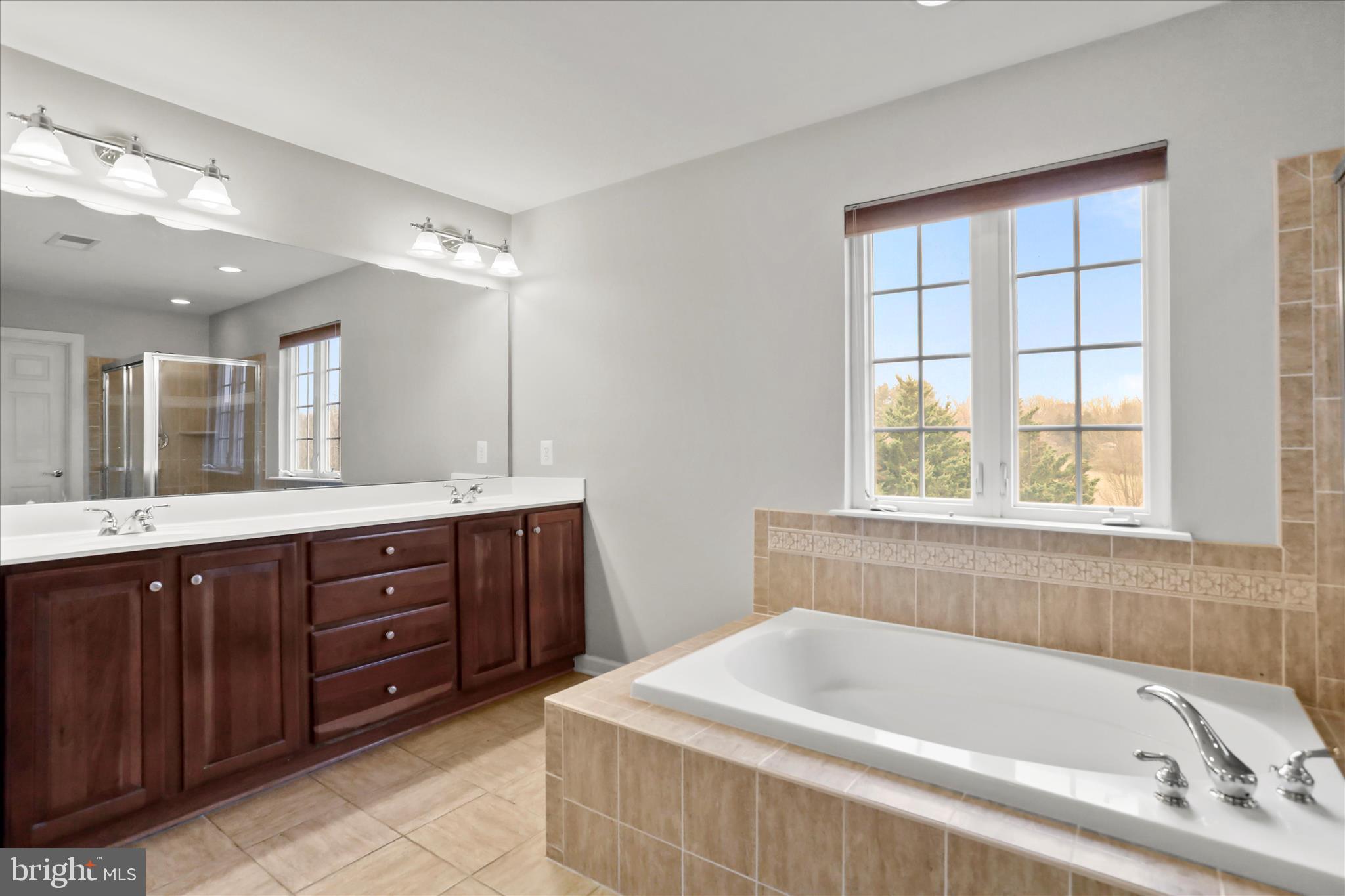 ELMWOOD FARM - Residential