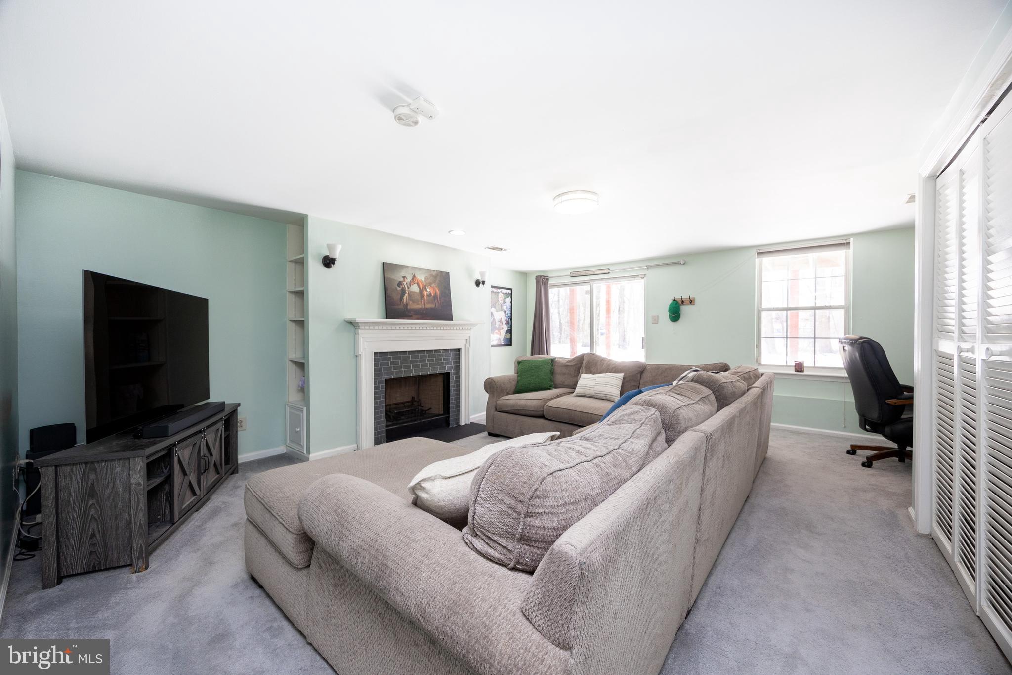 SOMERSET - Residential