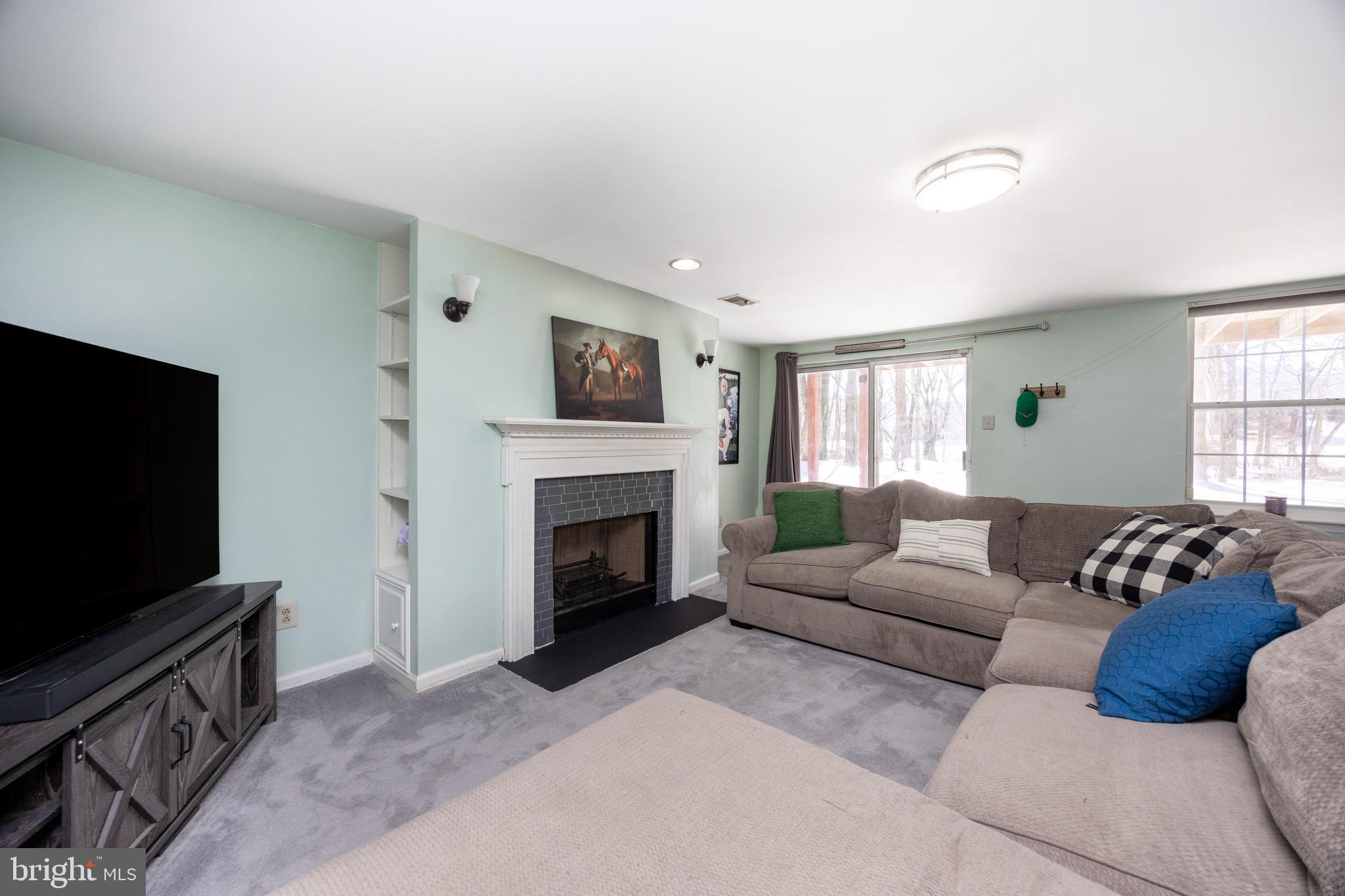 SOMERSET - Residential