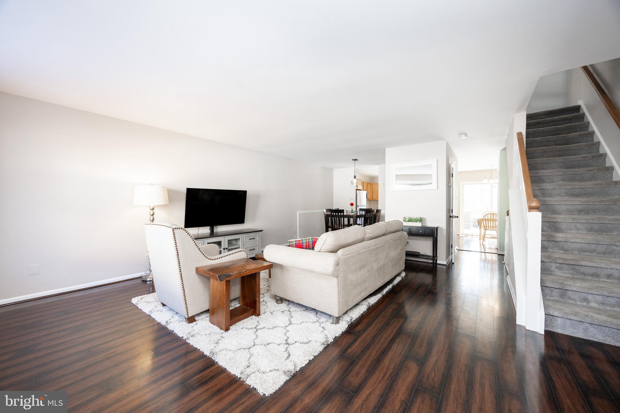 SOMERSET - Residential