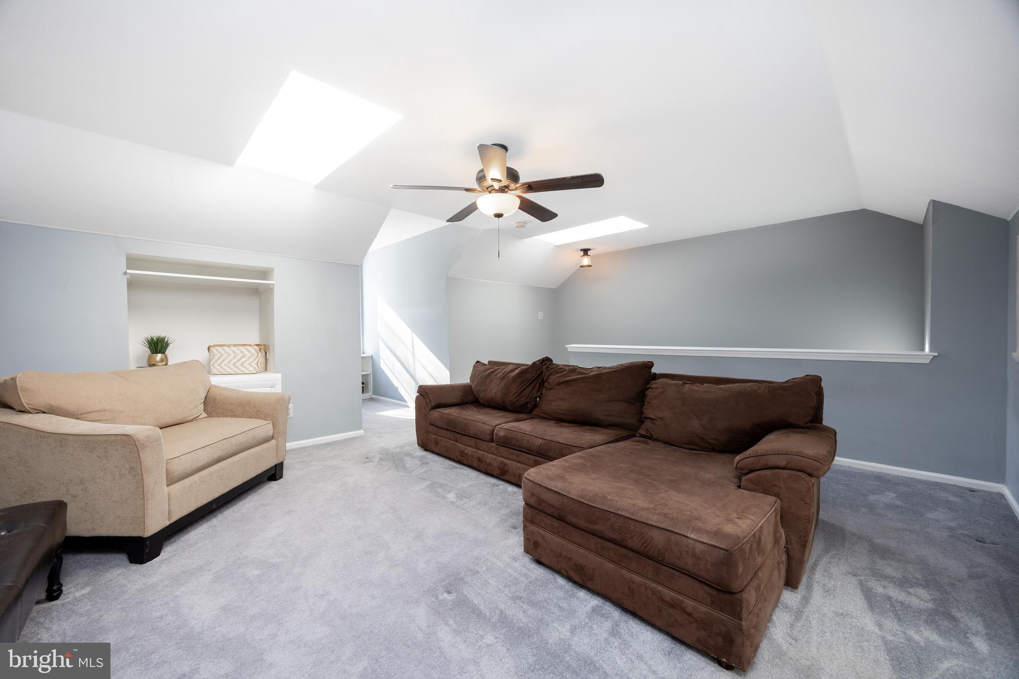 SOMERSET - Residential