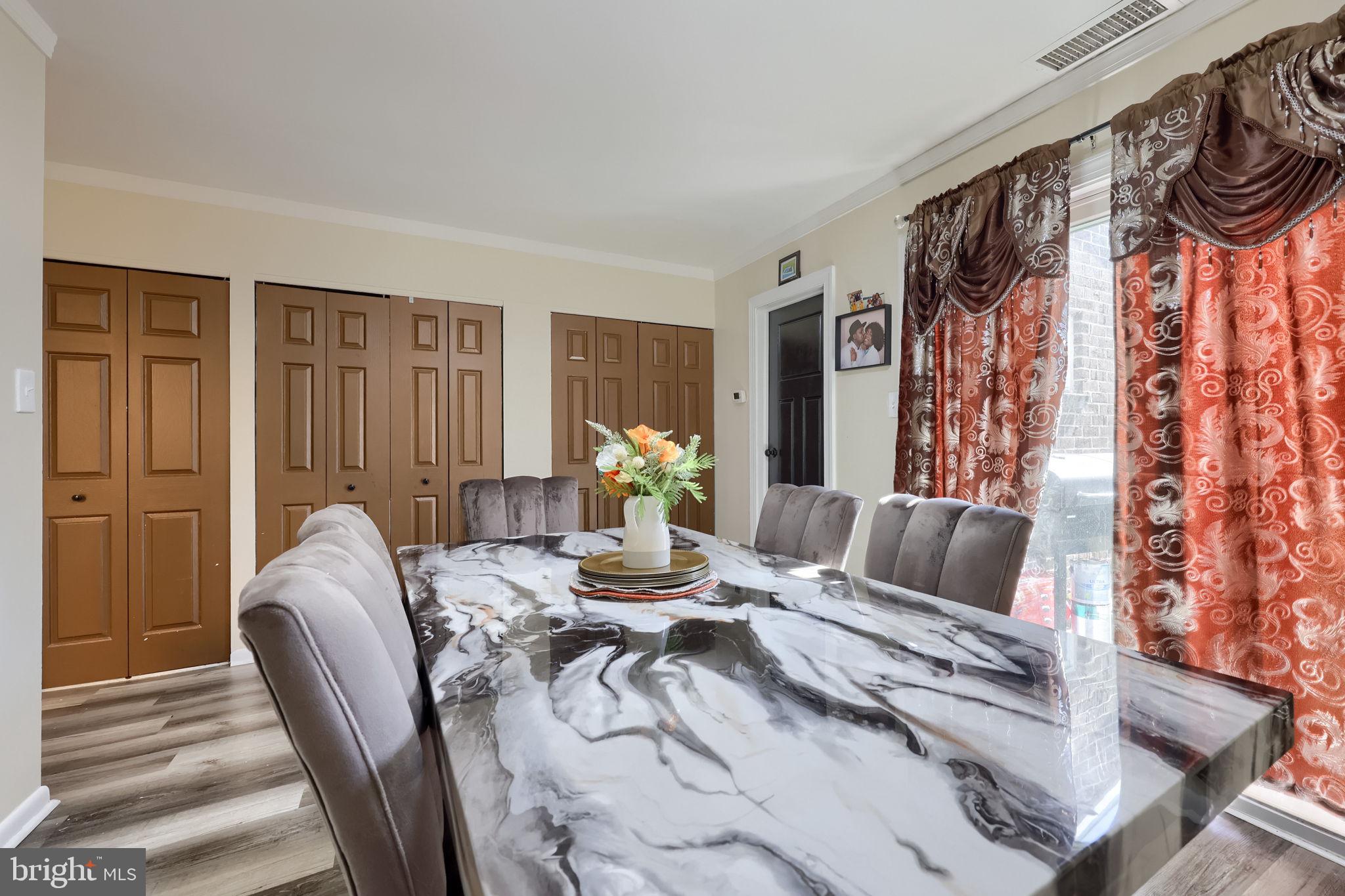 SHREINER VILLAGE - Residential
