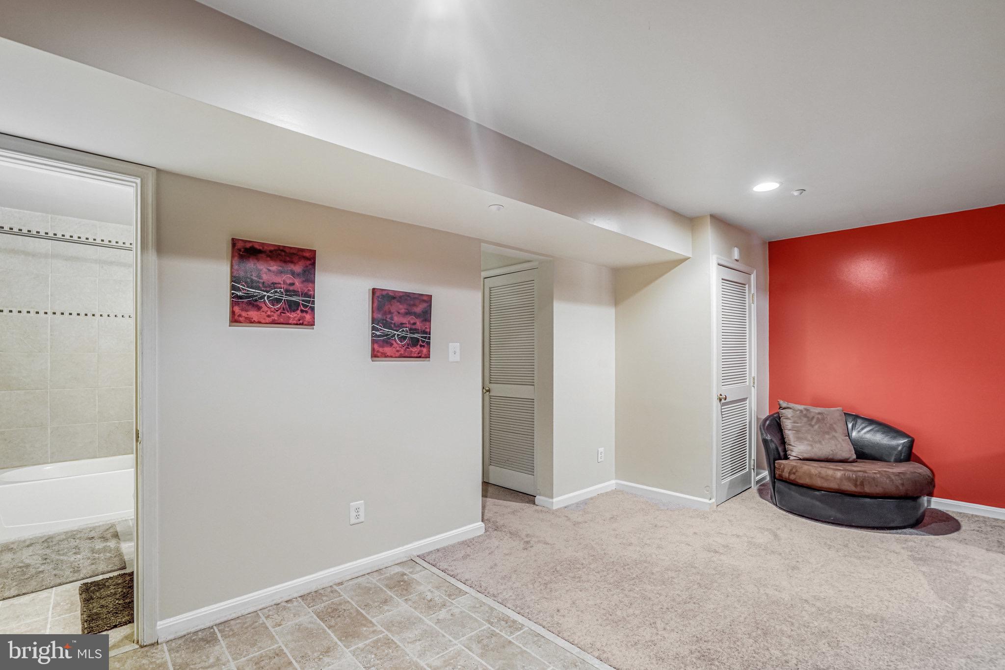 SUMMIT CREEK - Residential