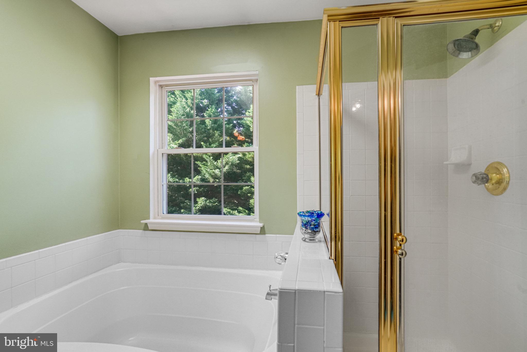 SUMMIT CREEK - Residential