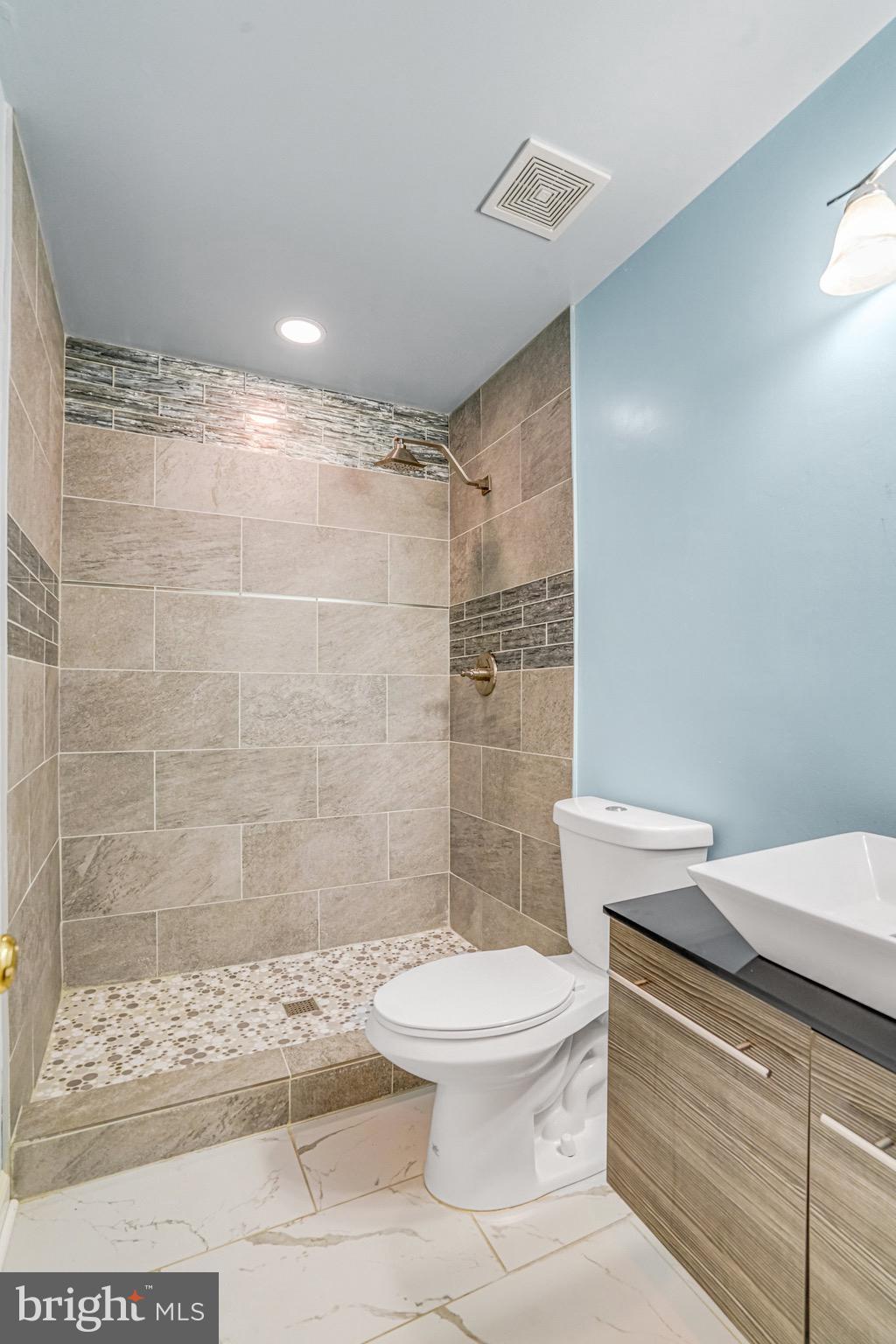 SUMMIT CREEK - Residential