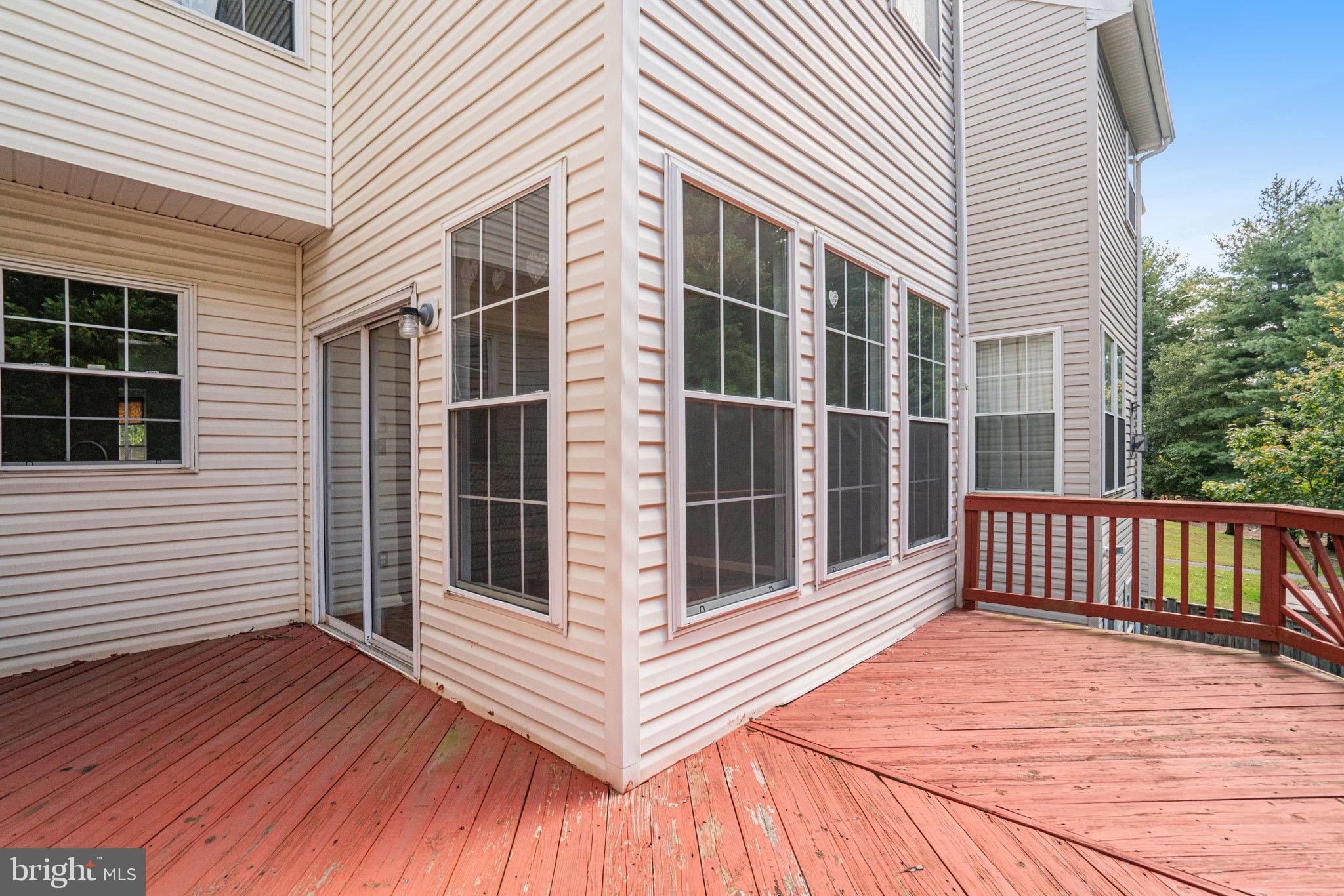 SUMMIT CREEK - Residential