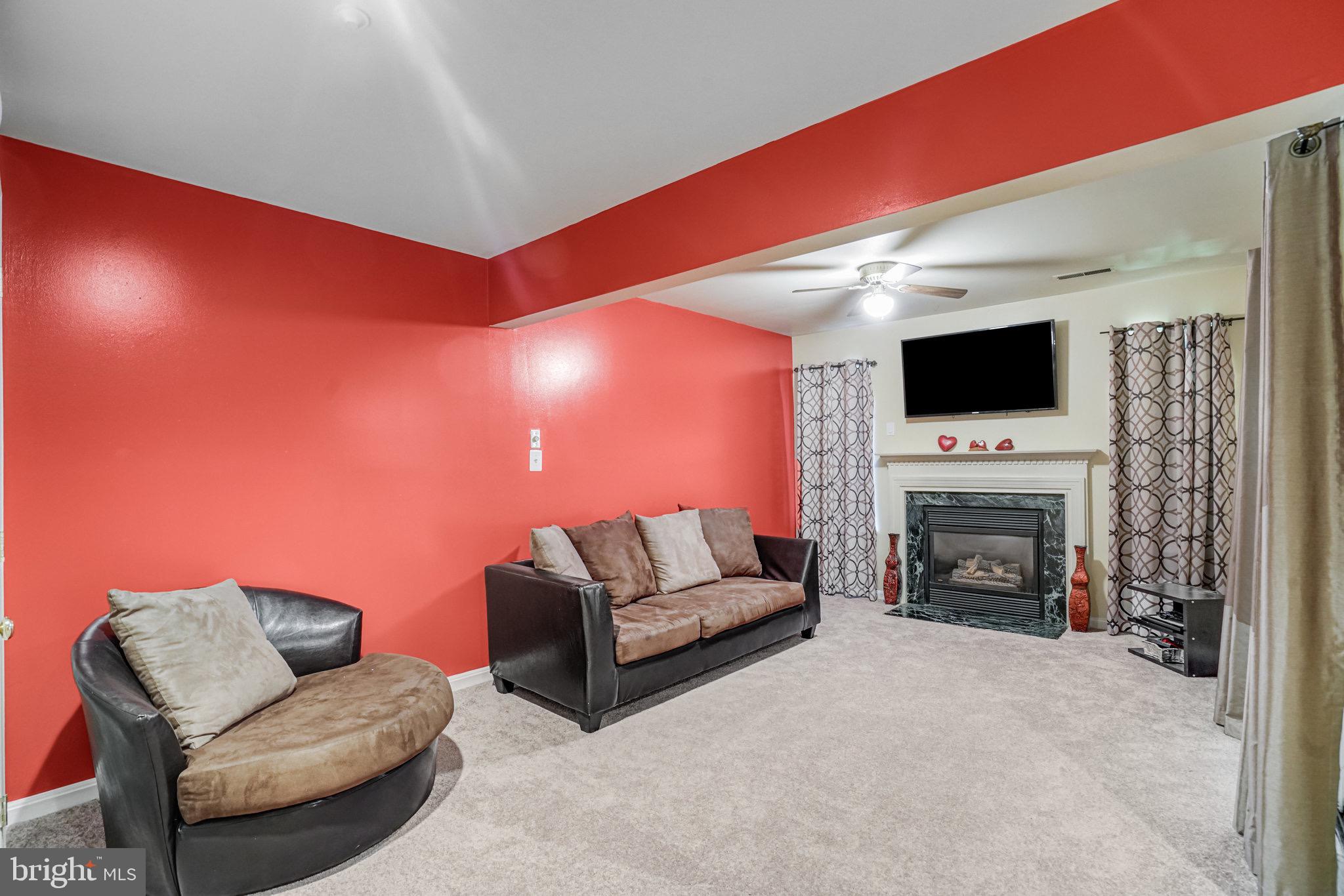 SUMMIT CREEK - Residential