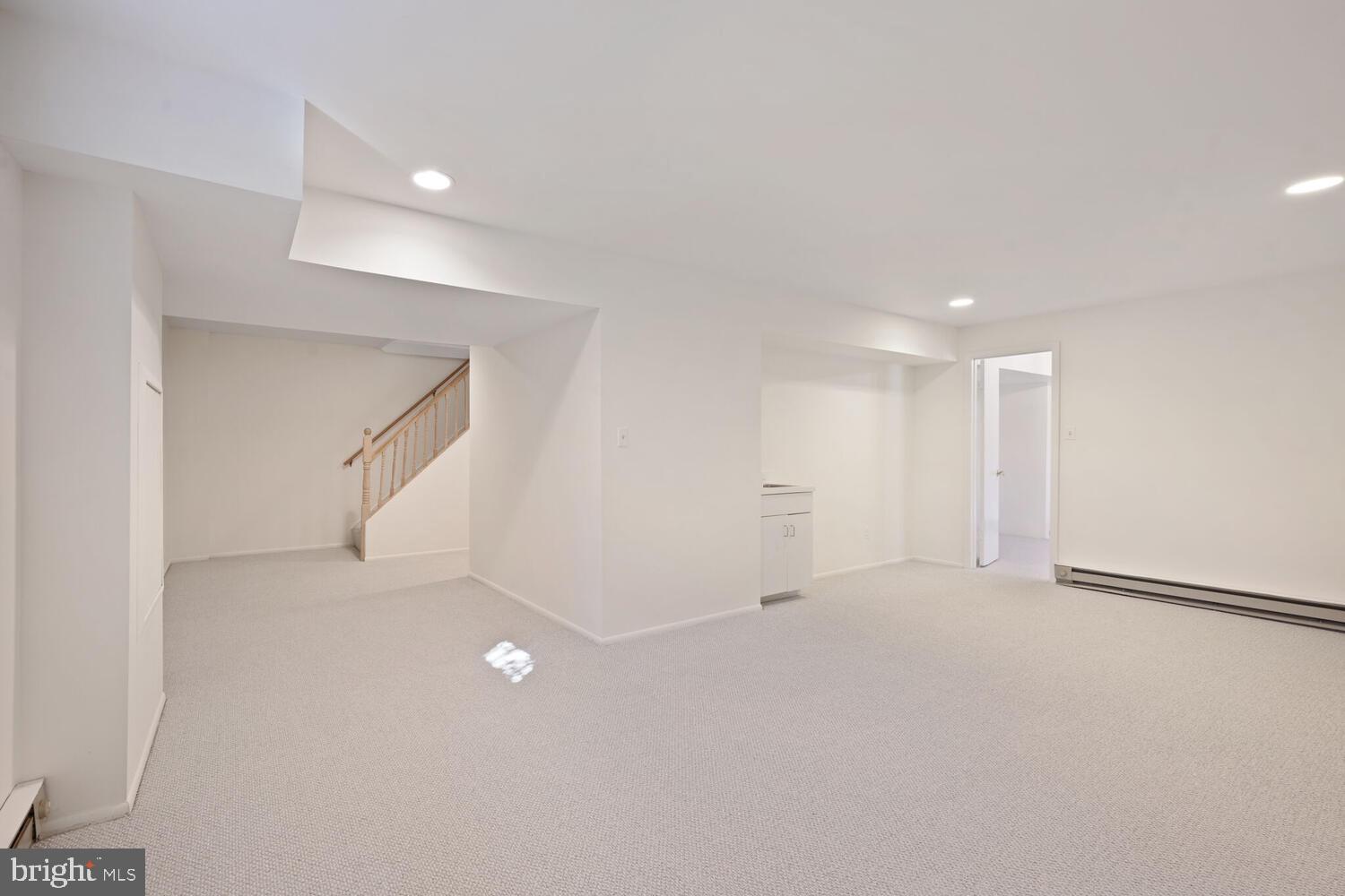 PINE KNOLLS - Residential