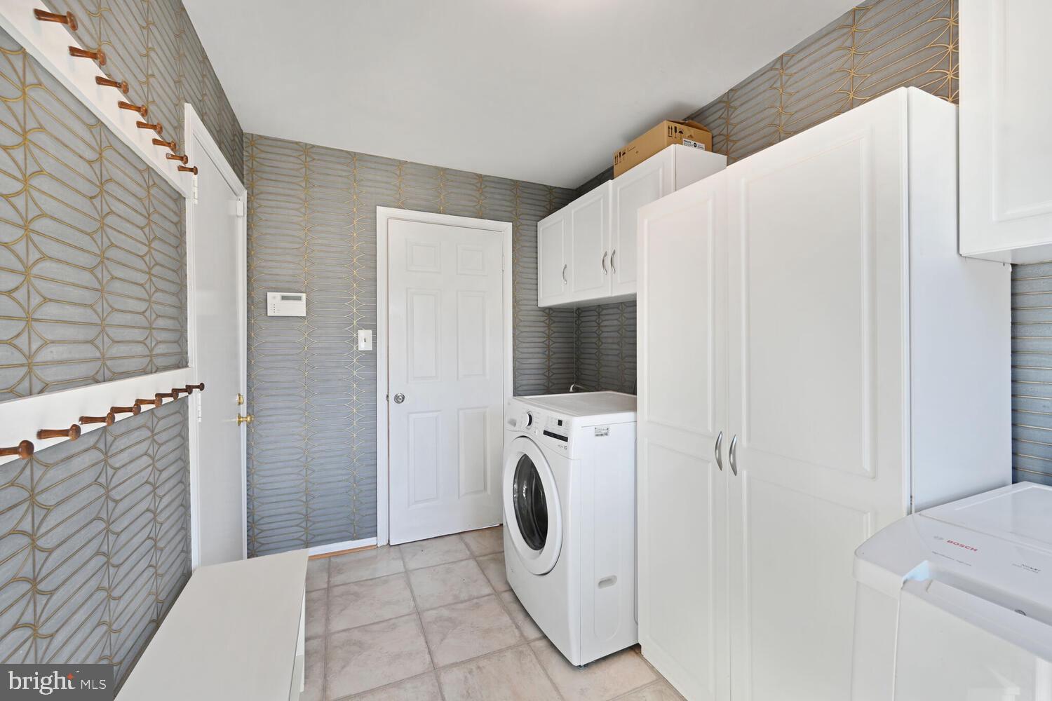 PINE KNOLLS - Residential