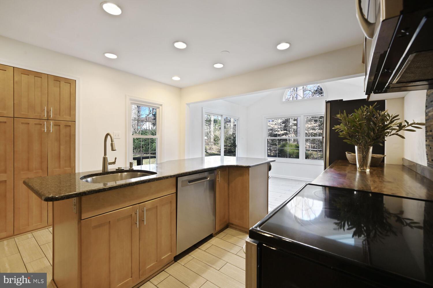 PINE KNOLLS - Residential