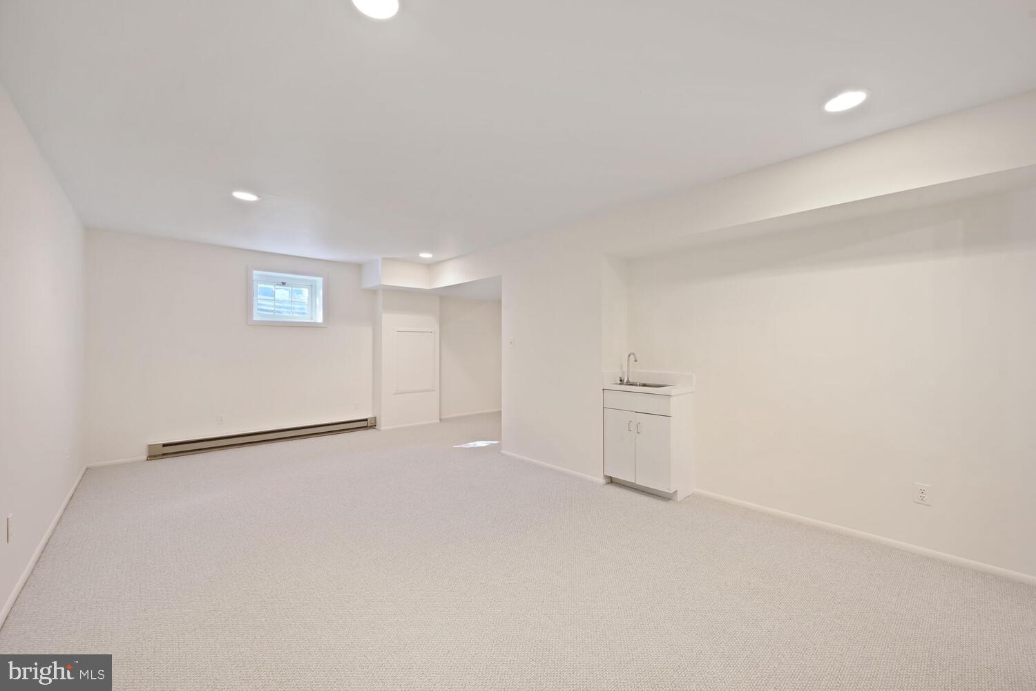 PINE KNOLLS - Residential